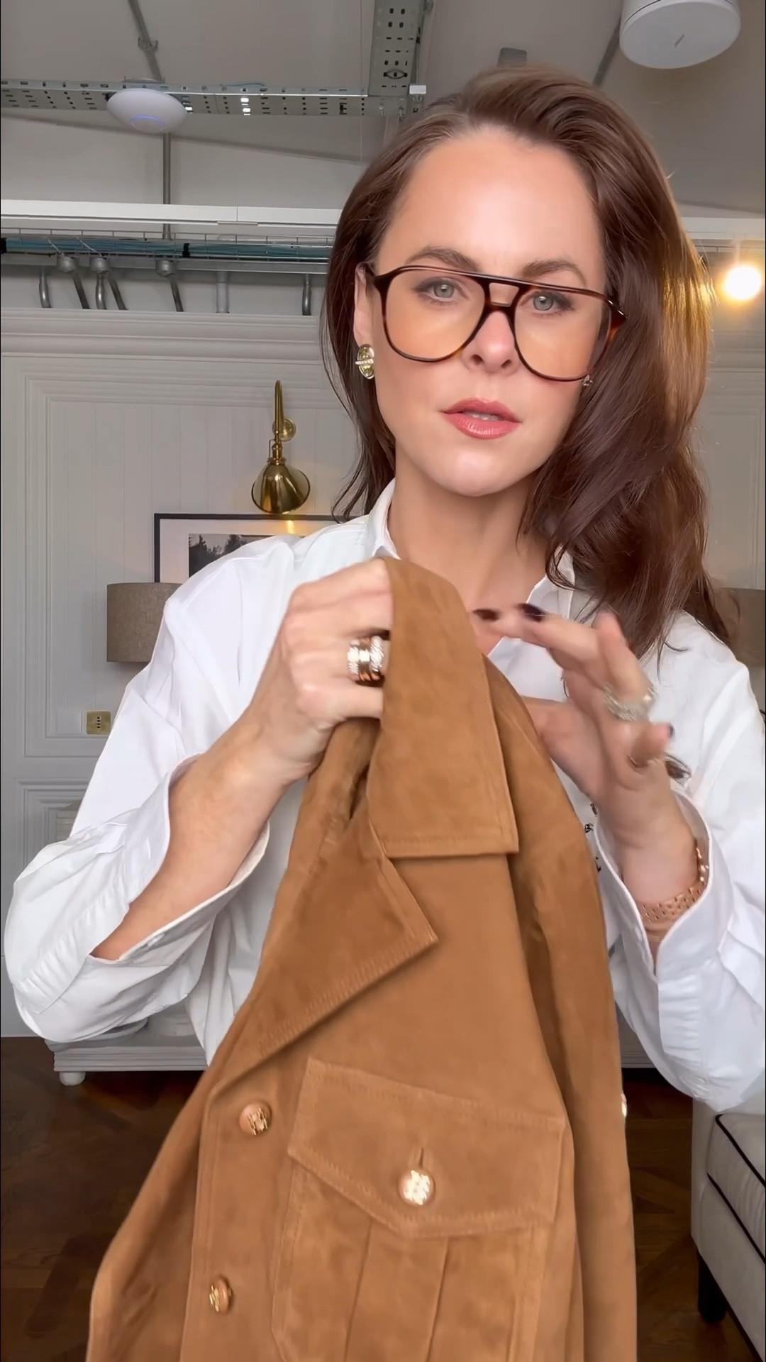 
So excited to say our launch season is officially in full swing ✨

 I hope you love this new collection as much as I do.
For this look, I’m styling our brand new Richmond suede jacket, paired with light denim and a collared shirt for a smart, preppy finish - effortless, timeless and easy to wear.

This is one of those pieces I know I’ll be reaching for all year round. Perfect for colder days layered with a knit, or as a beautiful finishing touch on a summer evening x

#JadeHollandCooper #BritishLuxuryStyle #TimelessStyle #ModernBritishStyle #CapsuleWardrobe