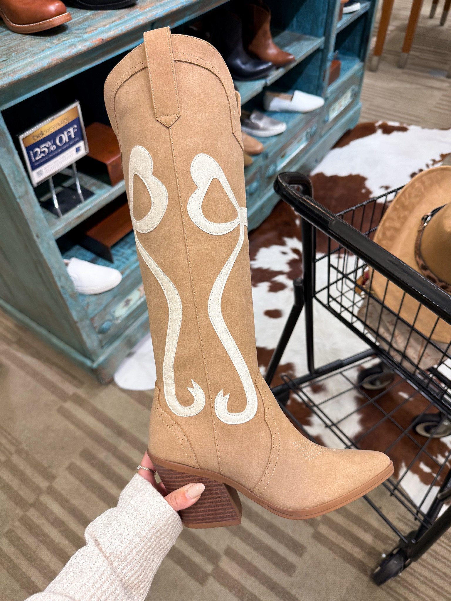 Obsessed with these new boots @belk
I bought my true size 7!
