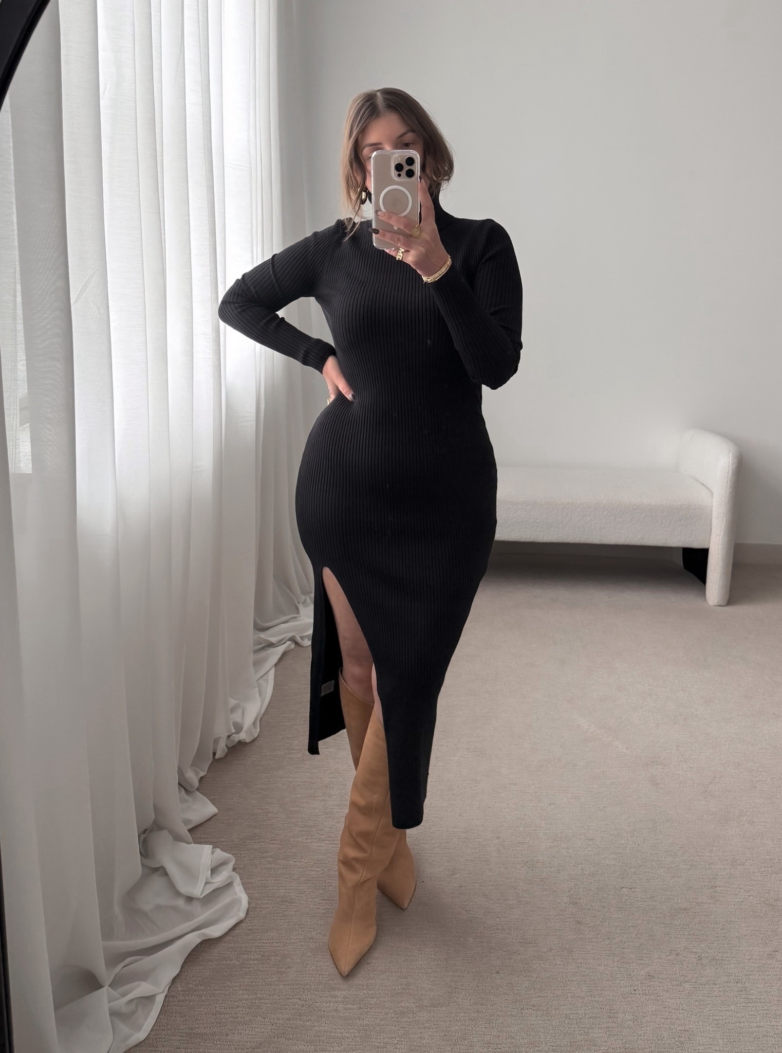 Black dress
Date night
Valentine’s night 

#LTKSeasonal