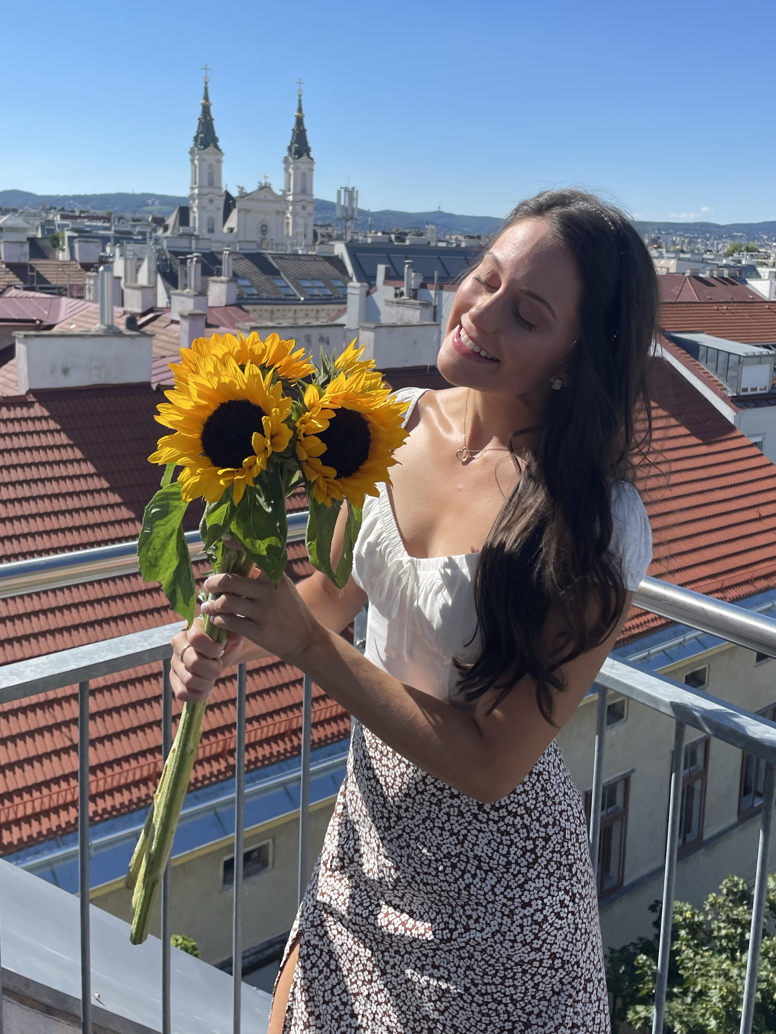 Summertime feels - a simple summertime look for any occasion! 

#LTKstyletip #LTKfindsunder50 #LTKSeasonal