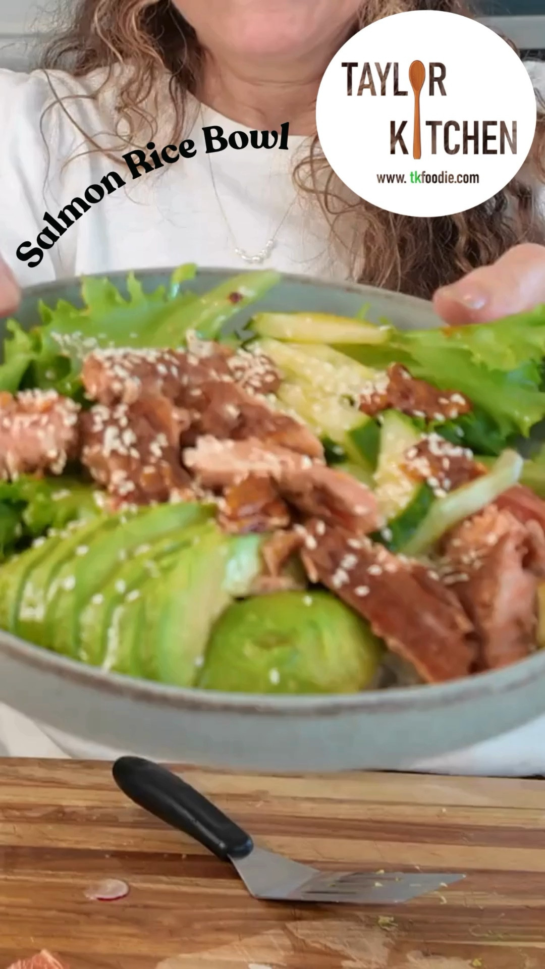My #easy solution to that age old question "what's for dinner?" Salmon Rice Bowls 🥣 that are so tasty, quick to put together & everyone's favorite.

Check out the easy recipe here on TKFoodie.com - https://www.taylorkitchen.net/recipes/easy-salmon-rice-bowl

All the things to get you started are here on my LTK 🥰 

 #LTKfoodie #LTKHome