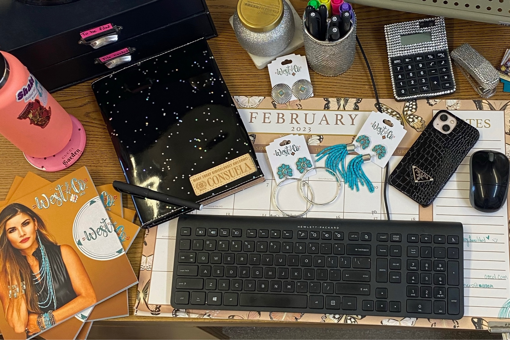 What’s on my desk 

#LTKunder50 #LTKFind #LTKstyletip