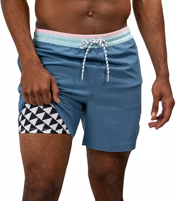 chubbies Men's Classic Lined 5.5" Swim Trunks | Dick's Sporting Goods | Dick's Sporting Goods