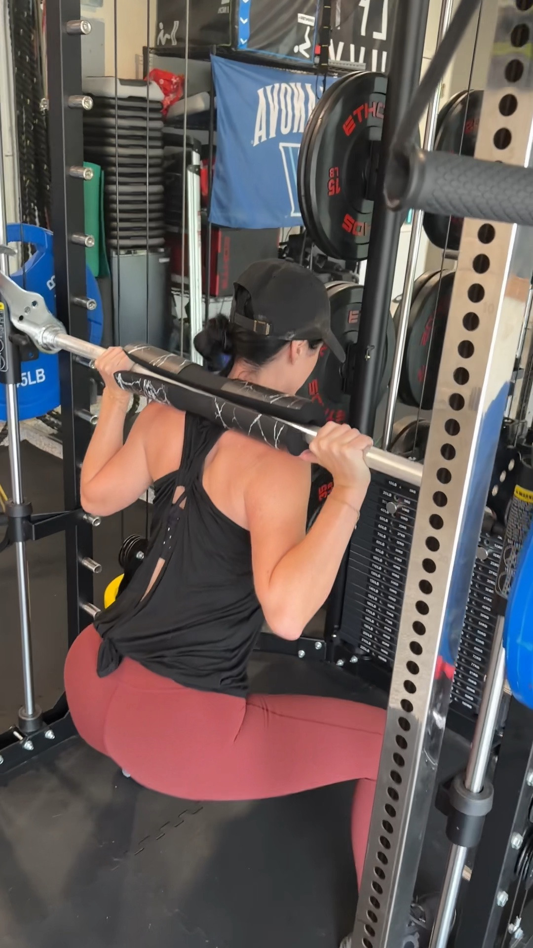 Absolutely in love with this new workout set from @leftonfriday . Im wearing  a small in the leggings.

#LTKfitnessgoals #LTKActive #LTKSaleAlert