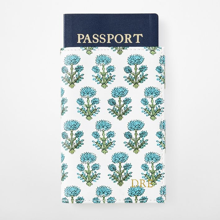 Fillmore Passport Case | Mark and Graham