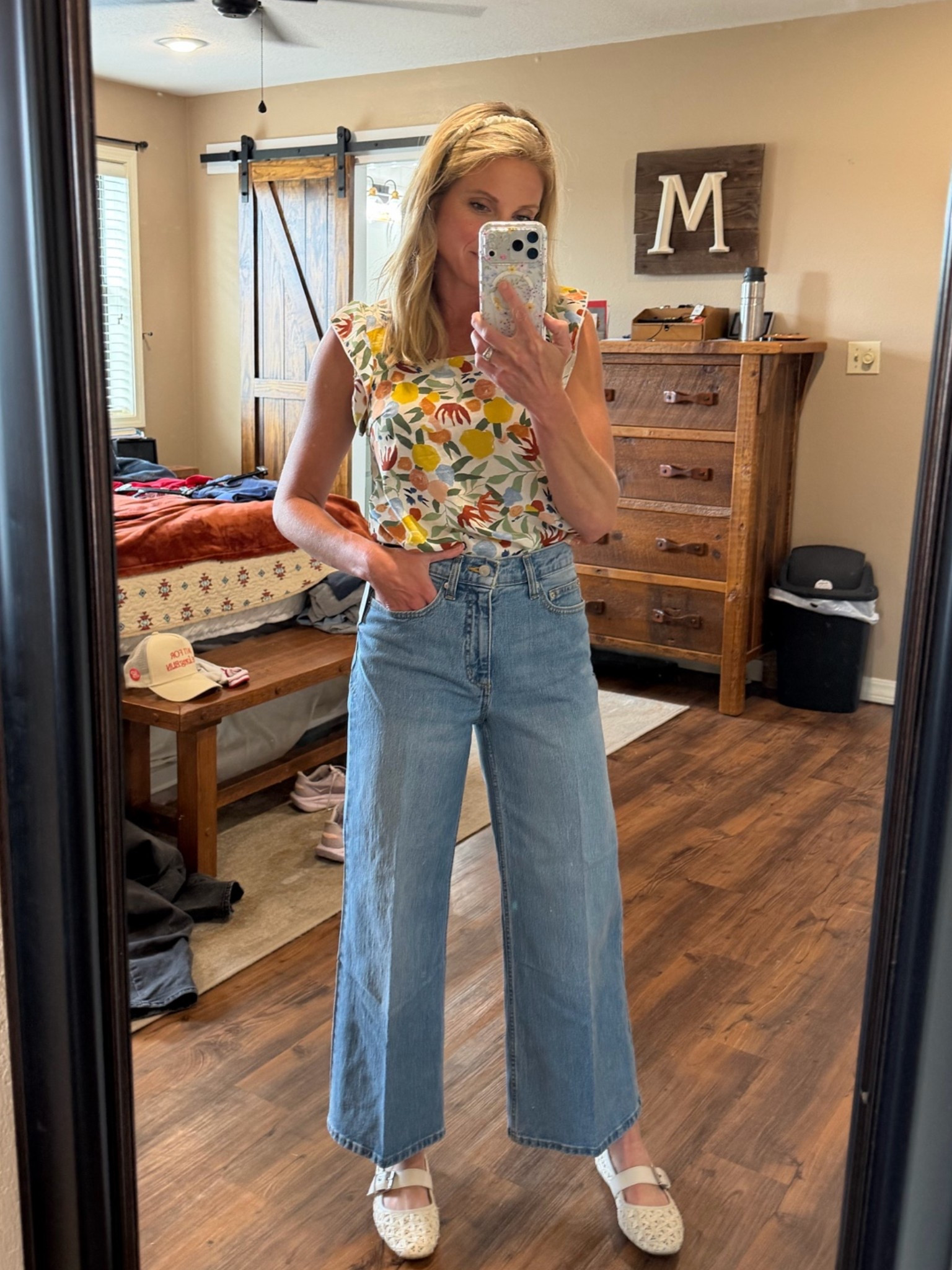 The amount of denim that is in my closet is embarrassing. But it goes with everything!

#LTKmomlife #LTKgrwm