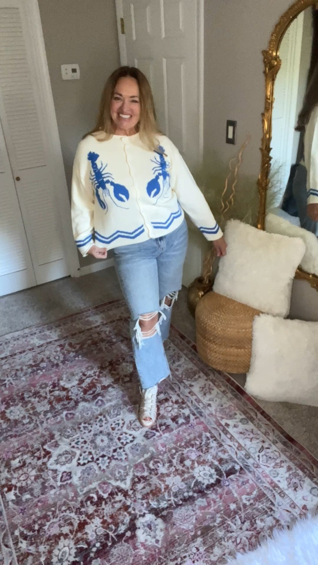 Whimsical  graphic sweaters are trending.
This scalloped trim button up cardigan is adorable! Its giving an east coast vibe.

Its is so fun to add something fun to yiur Fall/ winter wardrobe! 

Available in other colors.