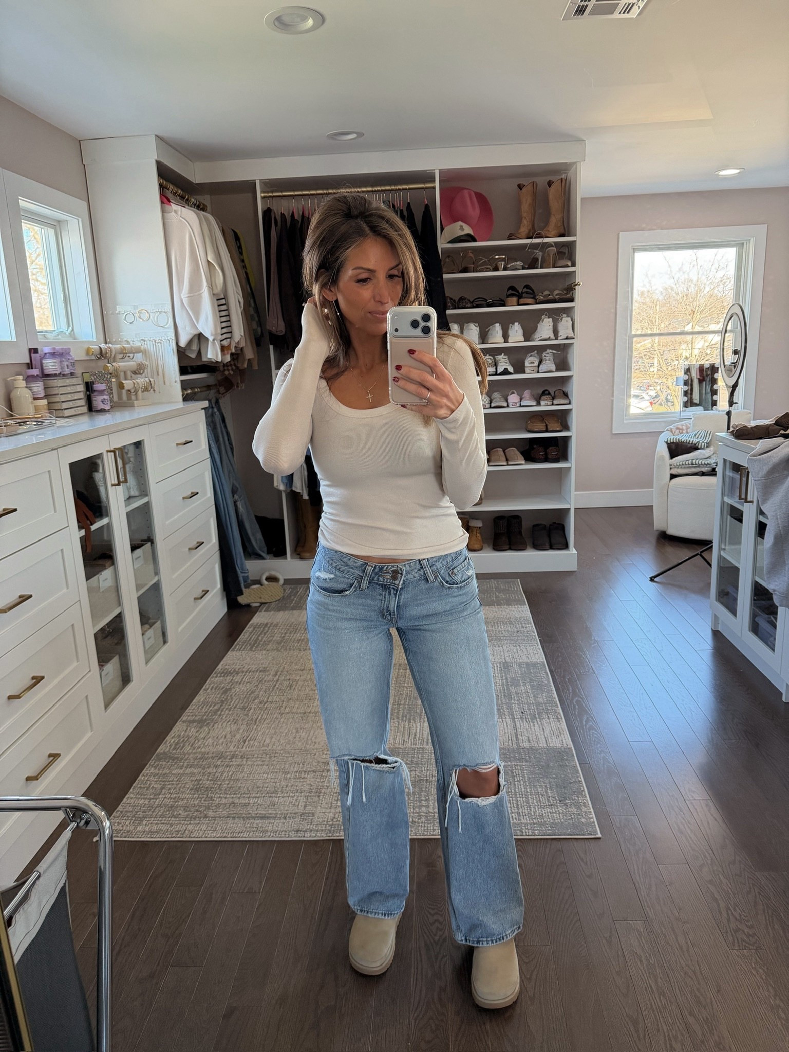 These jeans are so flattering! 

#LTKgrwm #LTKdayinmylife #LTKootd