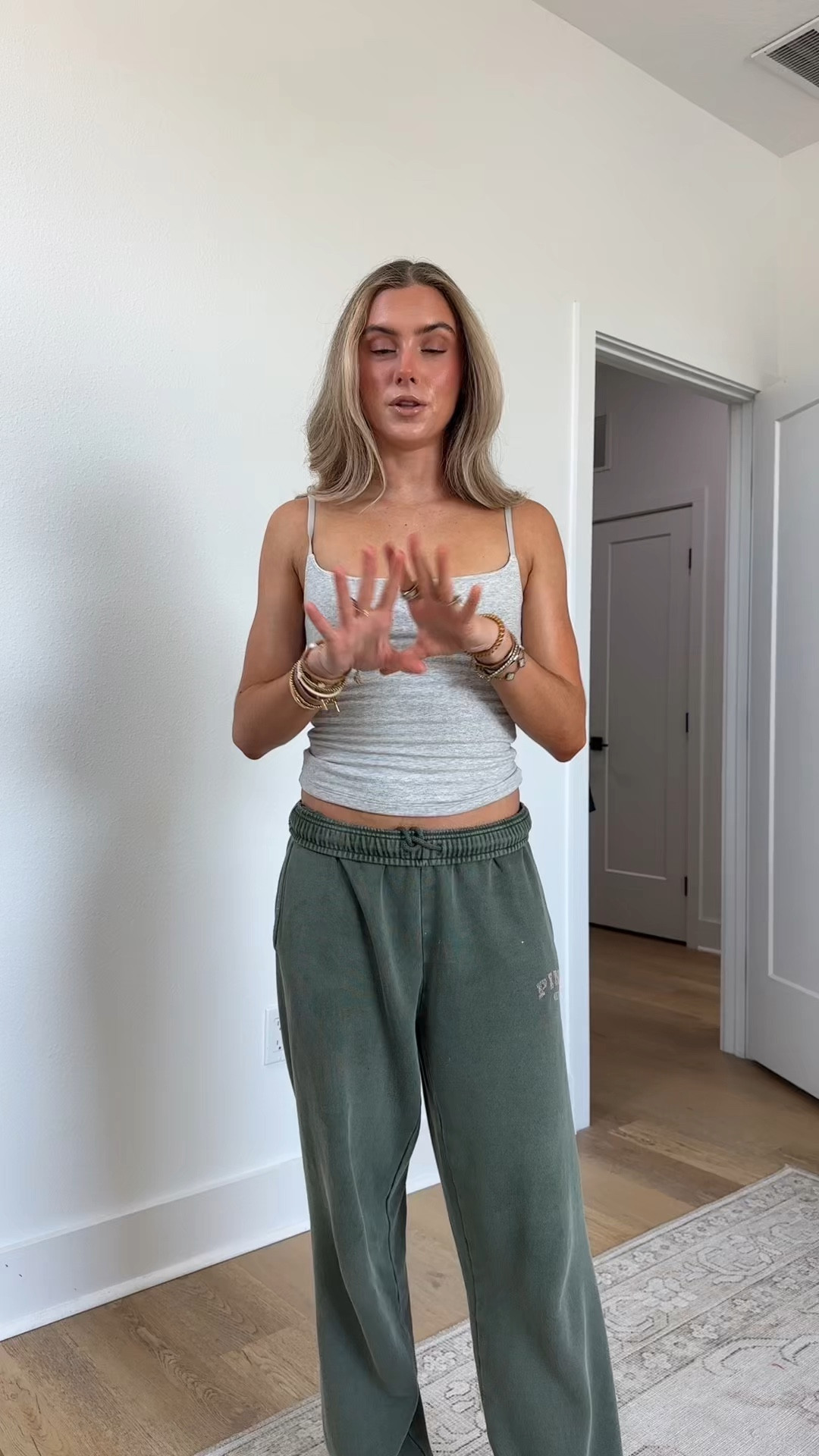 @abercrombie  size XS Bra-Free Rib 90s Cami

Our new collection built to make going bra-free that much smoother. Slim-fitting 90's-style top in our softAF rib fabric, featuring removable pads for added coverage, all-over ribbed detail and a square neckline

#LTKgrwm #LTKootd #LTKSaleAlert