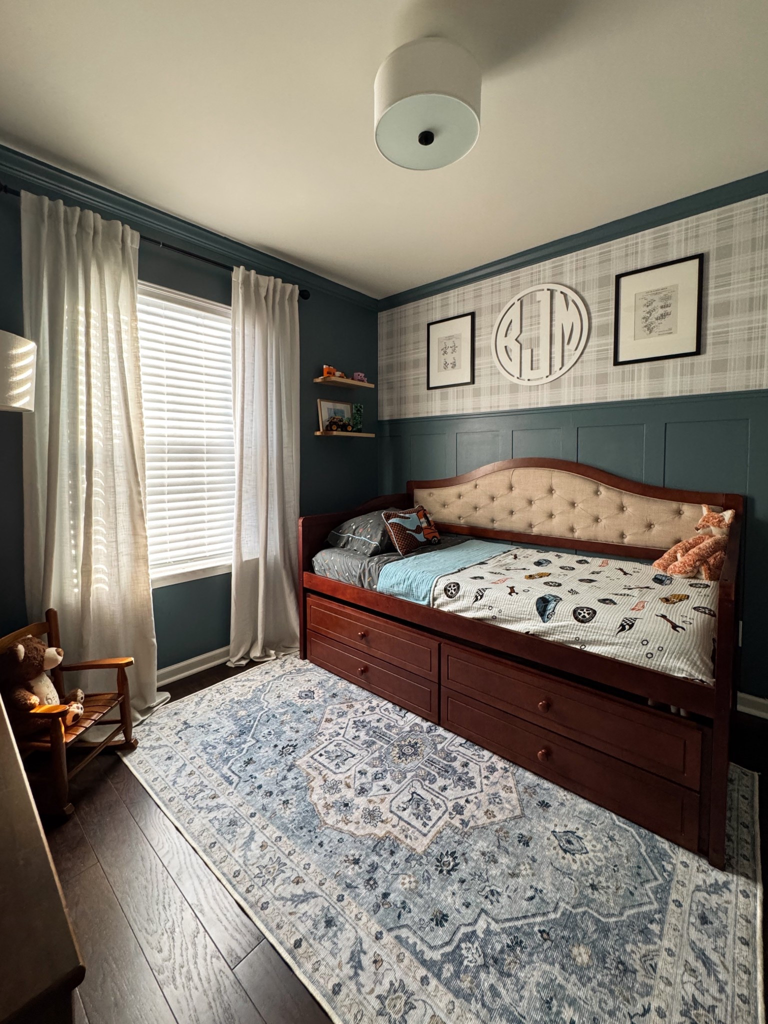 pov: your son asked for a big boy room makeover, so you went all out 😍 For the past week, he’s said how much he loves his new bed and room 🥹😭 We’re almost finished decorating, we need to finish the dresser wall, but I couldn’t resist sharing the progress!! He wanted a mix of all of his favorite things, so I present to you: Handsome “big” boy with a mix of hot wheels, Minecraft, and LEGO. ✨

#aclassyfashionista #homeinspiration #boysbedroom #boysbedroomideas #boysbedroomdecor 