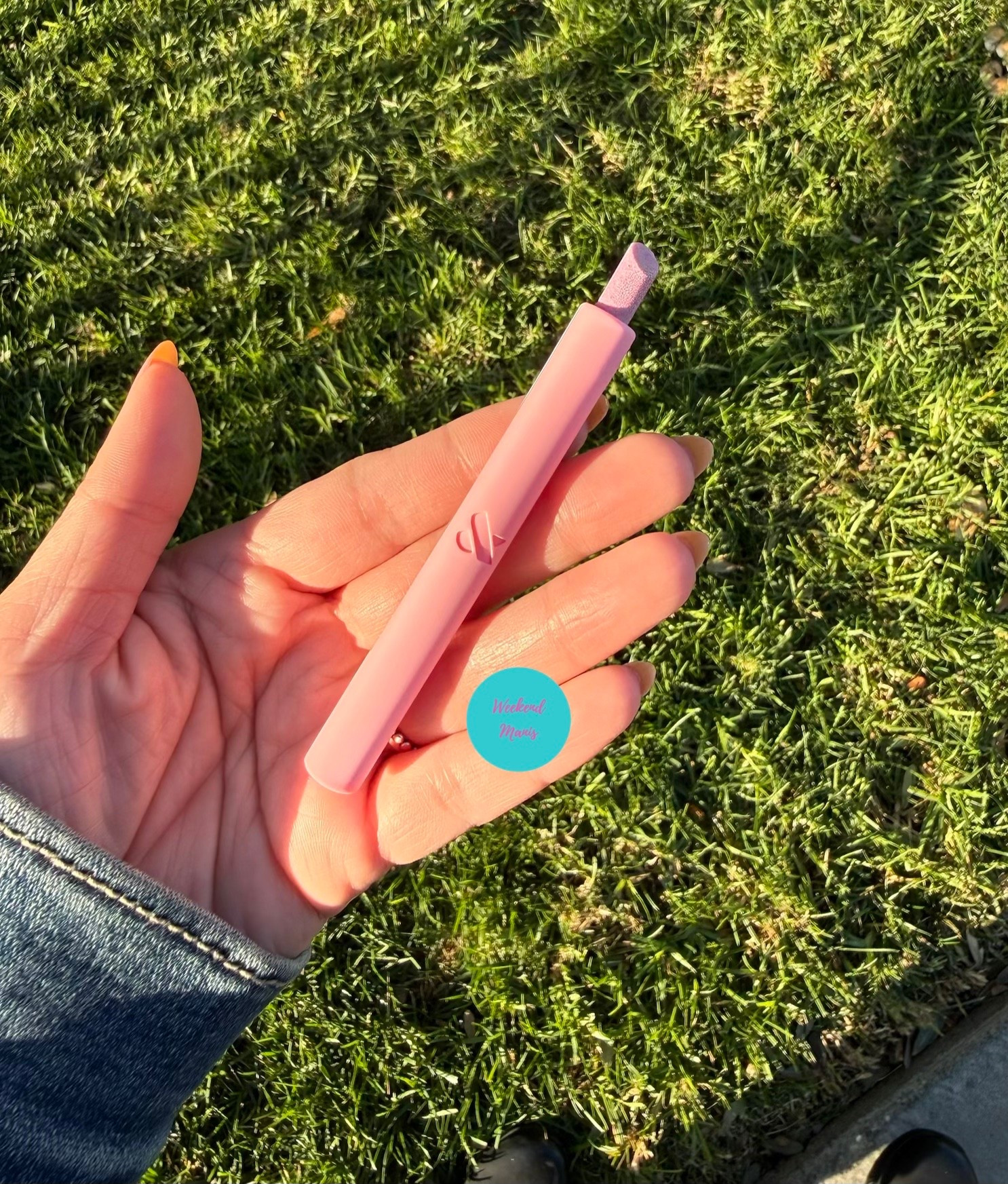@oliveandjune just released this *NEW* Cuticle Buffer! This tool is an exclusive Gift With Purchase through Black Friday, and cannot be purchased separately ♥️

For a limited time, buy more, get more freebies ♥️

💥 What’s the cuticle buffer?

It’s O&J’s brand new too:

✔️ Gently erases dry, crusty cuticles

✔️ Creates the perfect cuticle line for manis and press-ons

✔️ Smooths and perfects your nail plate for flawless application

#weekendmanis #oliveandjune #cuticlecare

#LTKGiftGuide #LTKCyberWeek #LTKBeauty