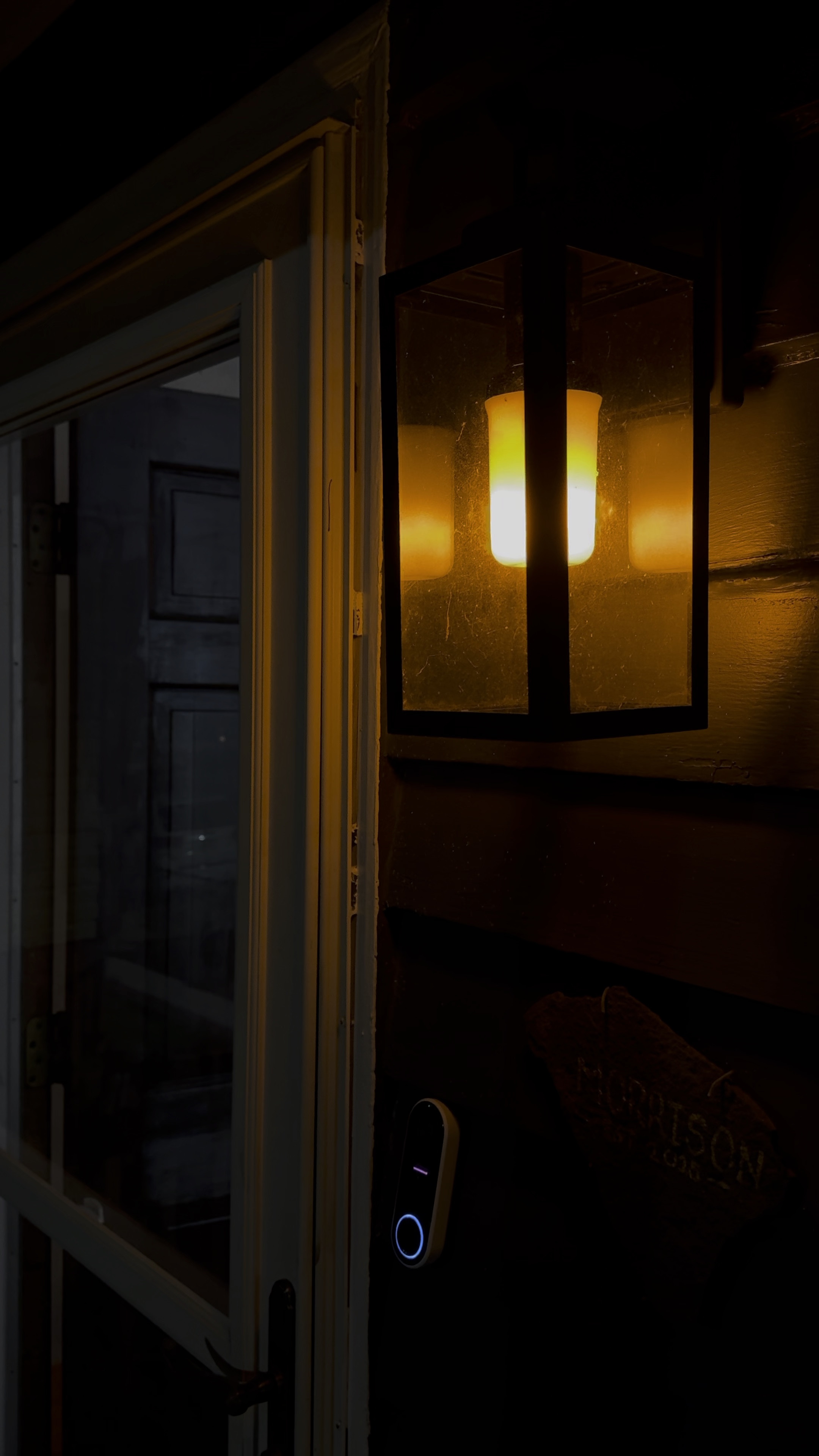 Obsessed with these faux gas light bulbs!

Charleston
Historic home
Look for less 

#LTKSeasonal #LTKHome #LTKFindsUnder50