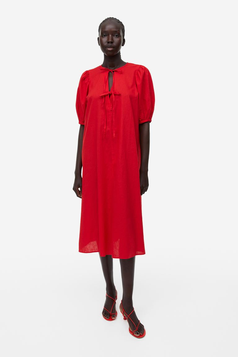 Robe en lin mélangé avec détail à nouer | H&M (FR, IT, ES, PT, BE)