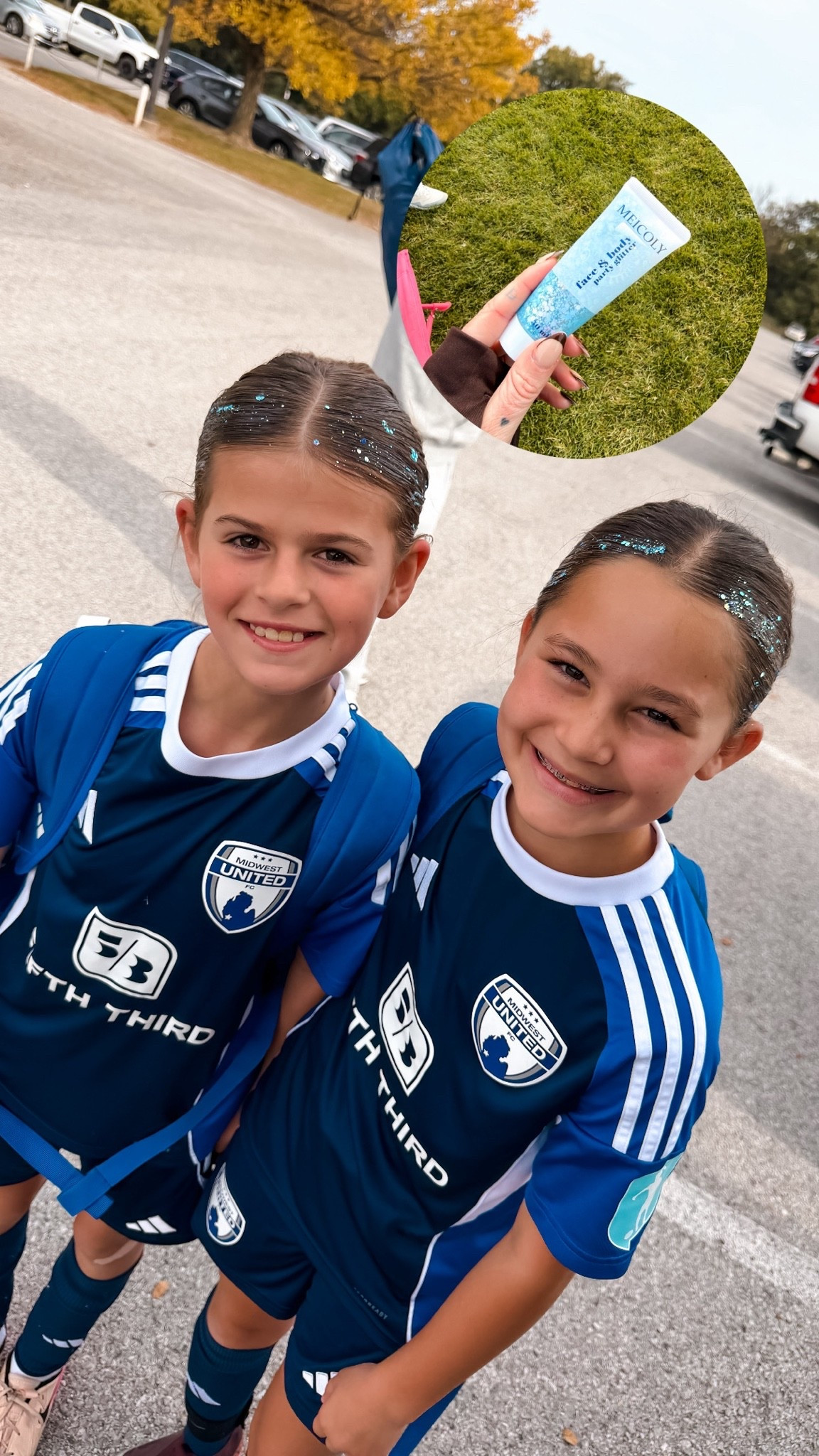 Hair glitter for soccer girls and sports parents 
Tournament weekend glitter for sporty hairstyles