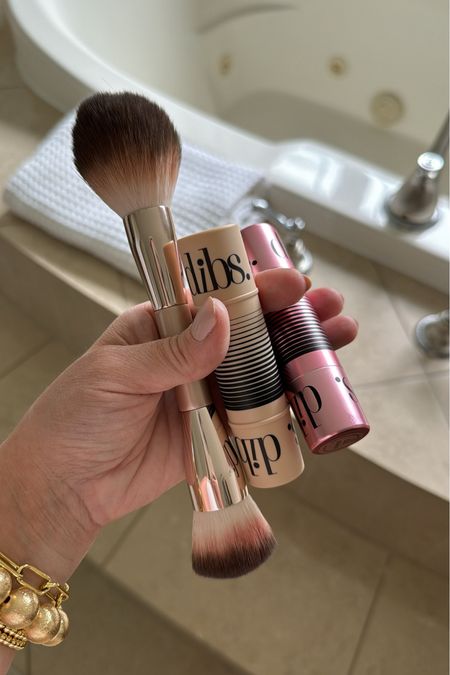 My new makeup from Dibs! 
Dibs Shade 1.5
Dibs Starlit
Dibs brush

#LTKBeauty #LTKGiftGuide #LTKFindsUnder100