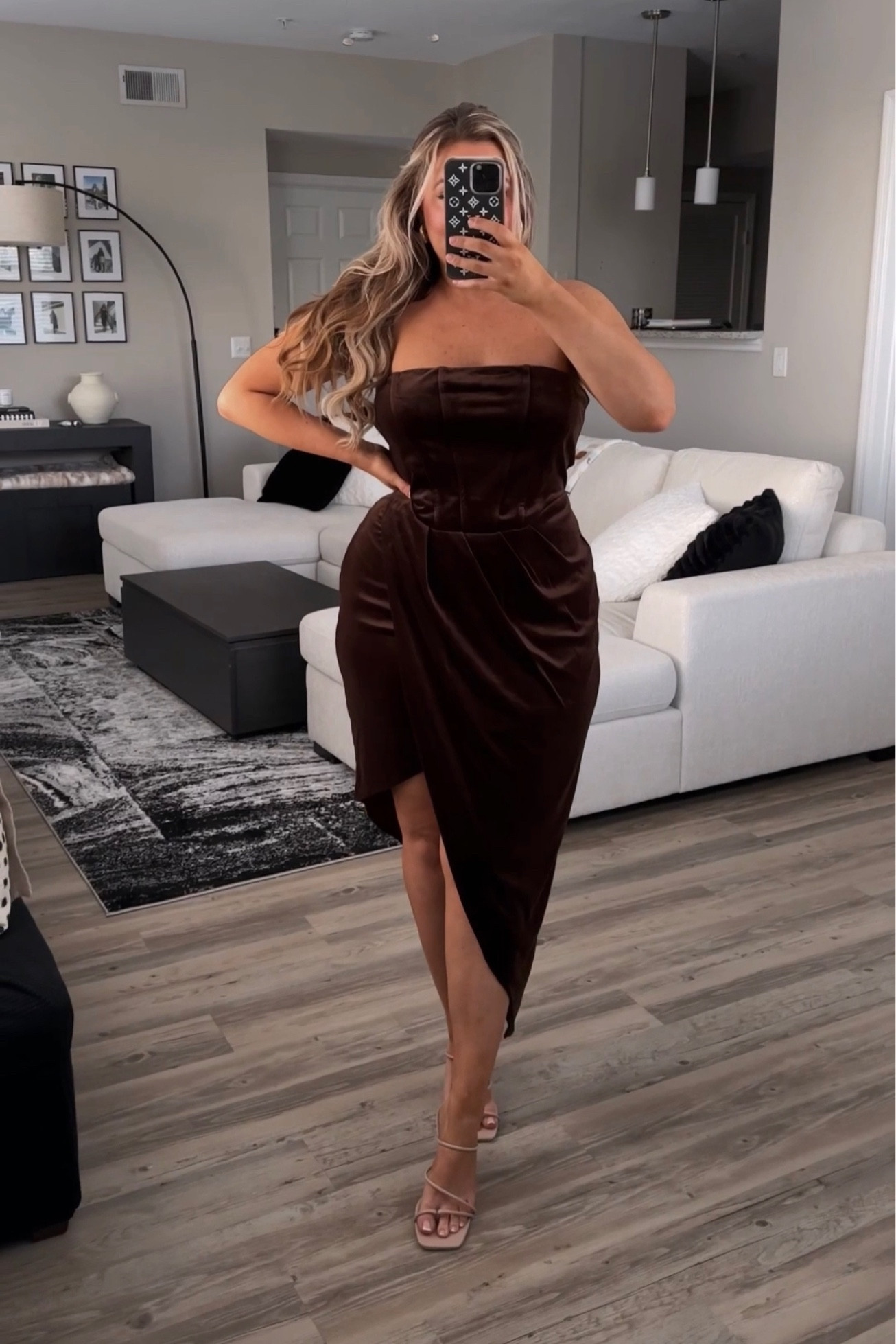 Winter Wedding guest or holiday dress from Express! Super stretchy but should have sized down.
Wearing a large but exchanging for a medium

#holidaydress
#weddingguestdress

#LTKmidsize #LTKstyletip #LTKHoliday