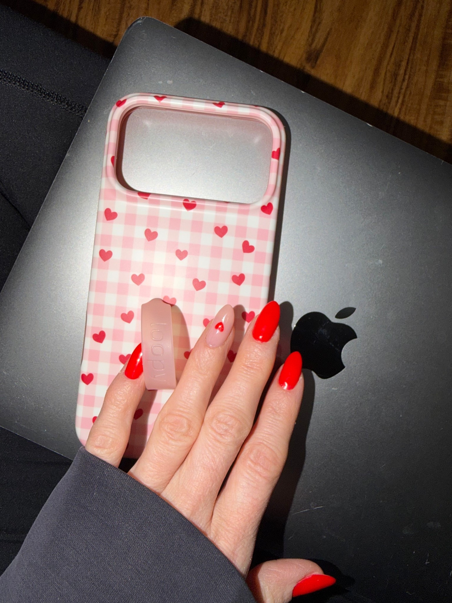 When the loopy case is on point! ❤️

20% off Code: TARAC20 

#LTKdayinmylife #LTKValentine