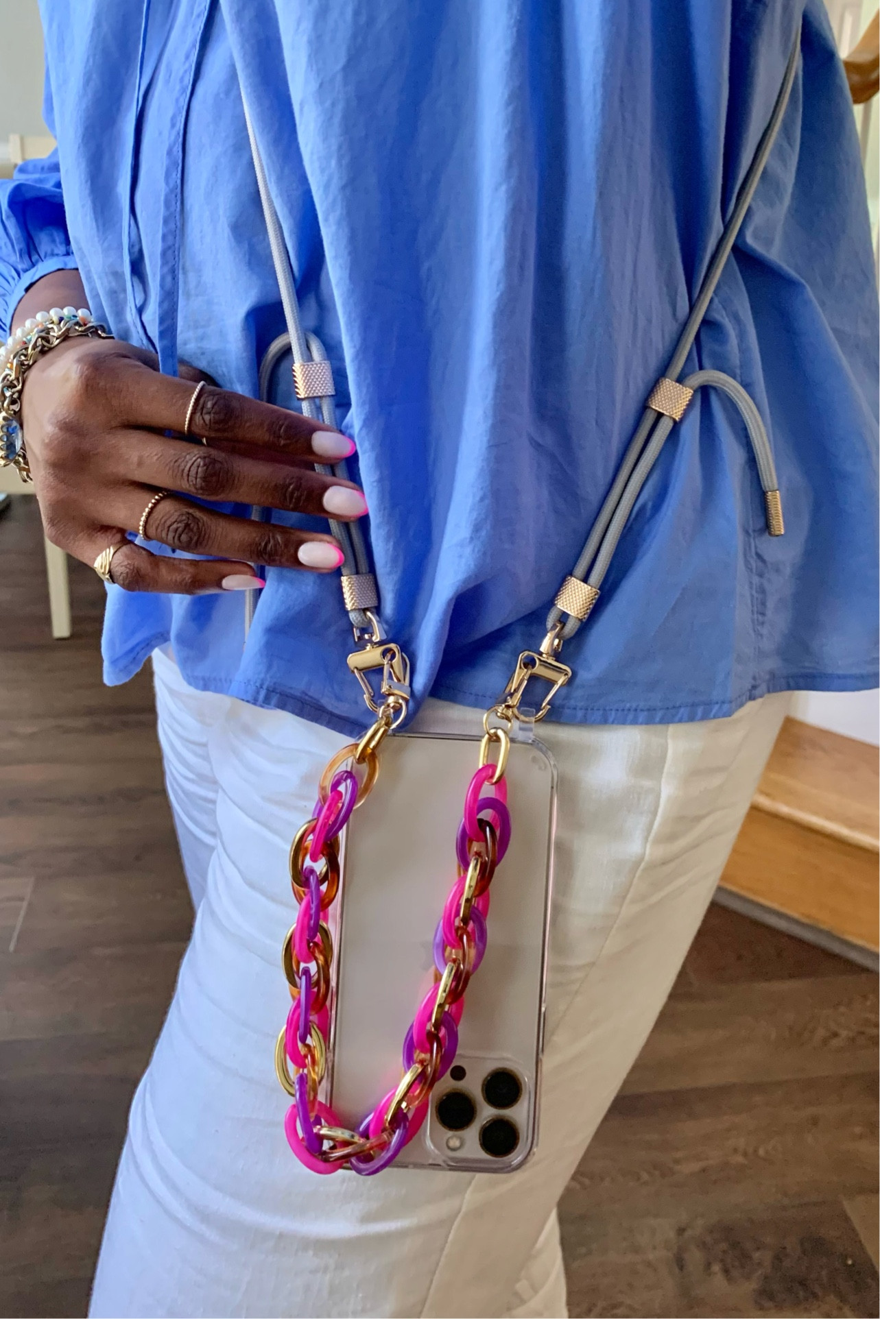 Phone hands free in the city 

#LTKItBag #LTKTravel #LTKSeasonal