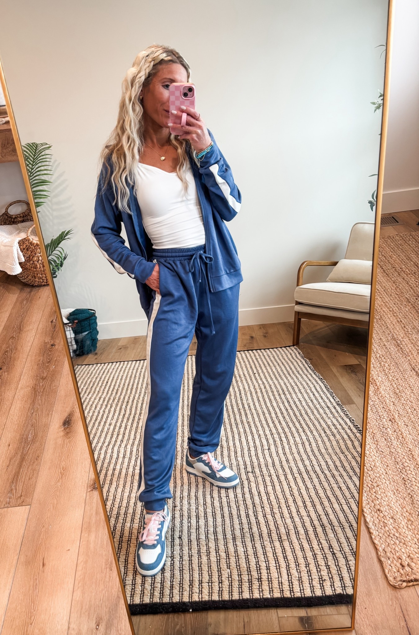 Such a great set for travel. Obsessed! Comes in more colors! 

Code: 27PTSXOW (15% off)

#LTKSeasonal #LTKTravel