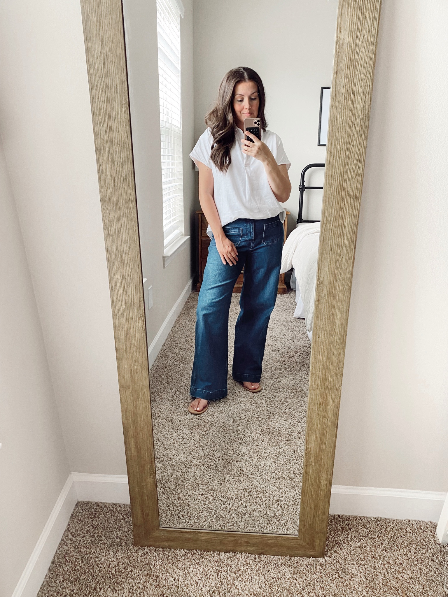 My non-negotiables to have the most productive days and feel my best?

1. Move my body
2. Make my bed
3. Get dressed & ready

No matter if I miss my alarm and no matter if I am “just working from home”. If you find yourself struggling through your day and feeling unmotivated, start there 😘



#LTKFindsUnder100 #LTKOver40 #LTKSaleAlert