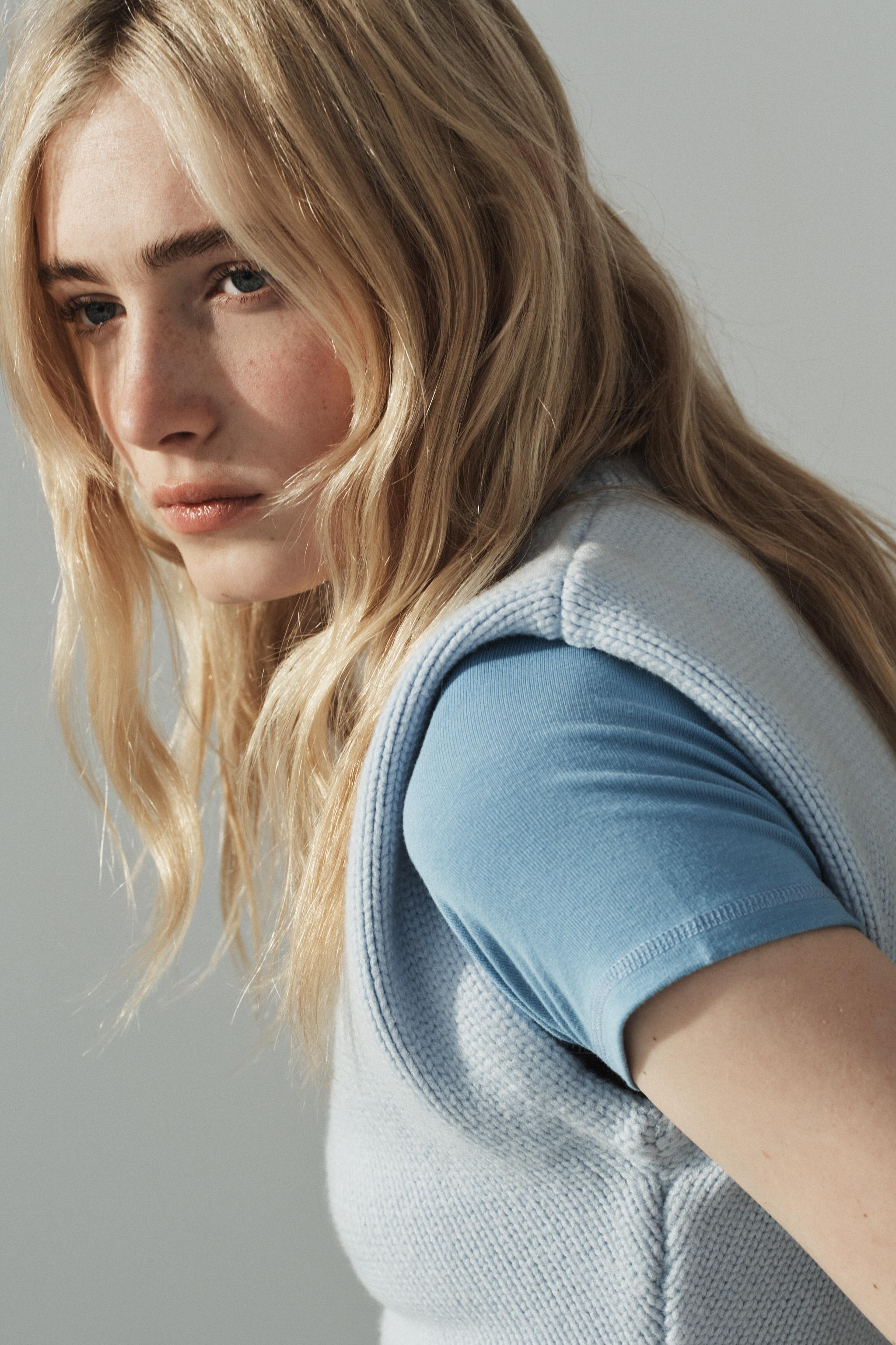 KNIT WAISTCOAT WITH DEFINED SHOULDERS | Zara UK