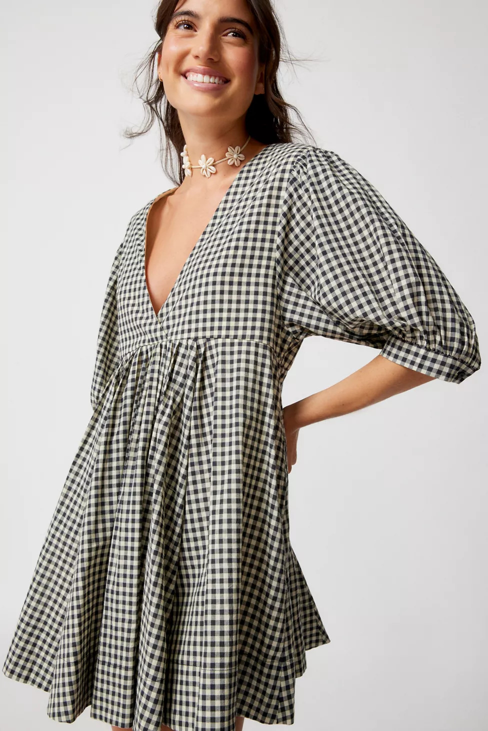 Ecote Vero Shapeless V-Neck Mini Dress | Urban Outfitters (US and RoW)