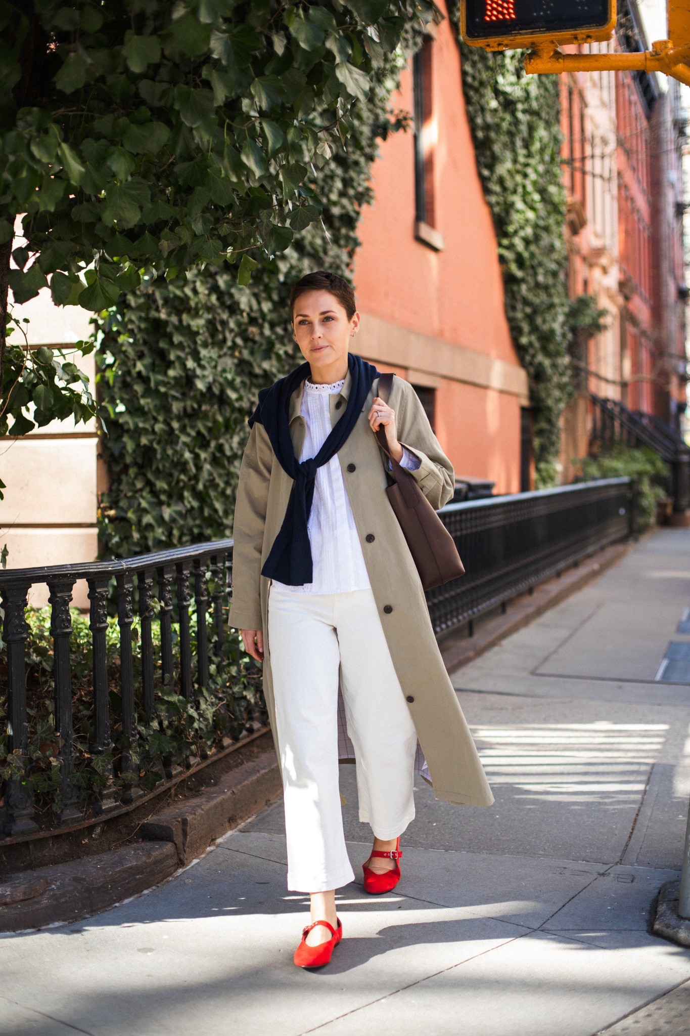 Running errands around the West Village in my favorite new looks from @Madewell. 🌼 Get 25% off everything until March 23 as a Madewell insider! It’s free to sign up and Insiders get free shipping plus a ton of perks like $25 off during your birthday month! What’s not to love?! ✨