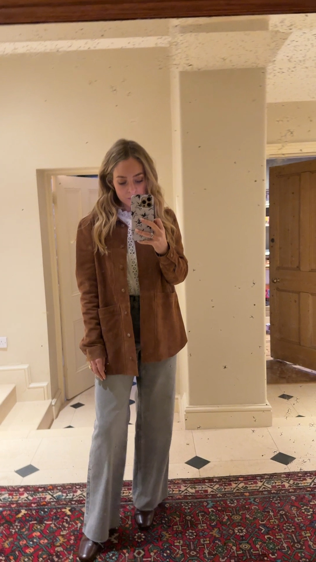 OOTD- still obsessed with this suede jacket from Sezane 💕


LTKUK Suede Jacket Sezane Mango Burgundy Boots 

#LTKFashionMonth #LTKwinter #LTKuk