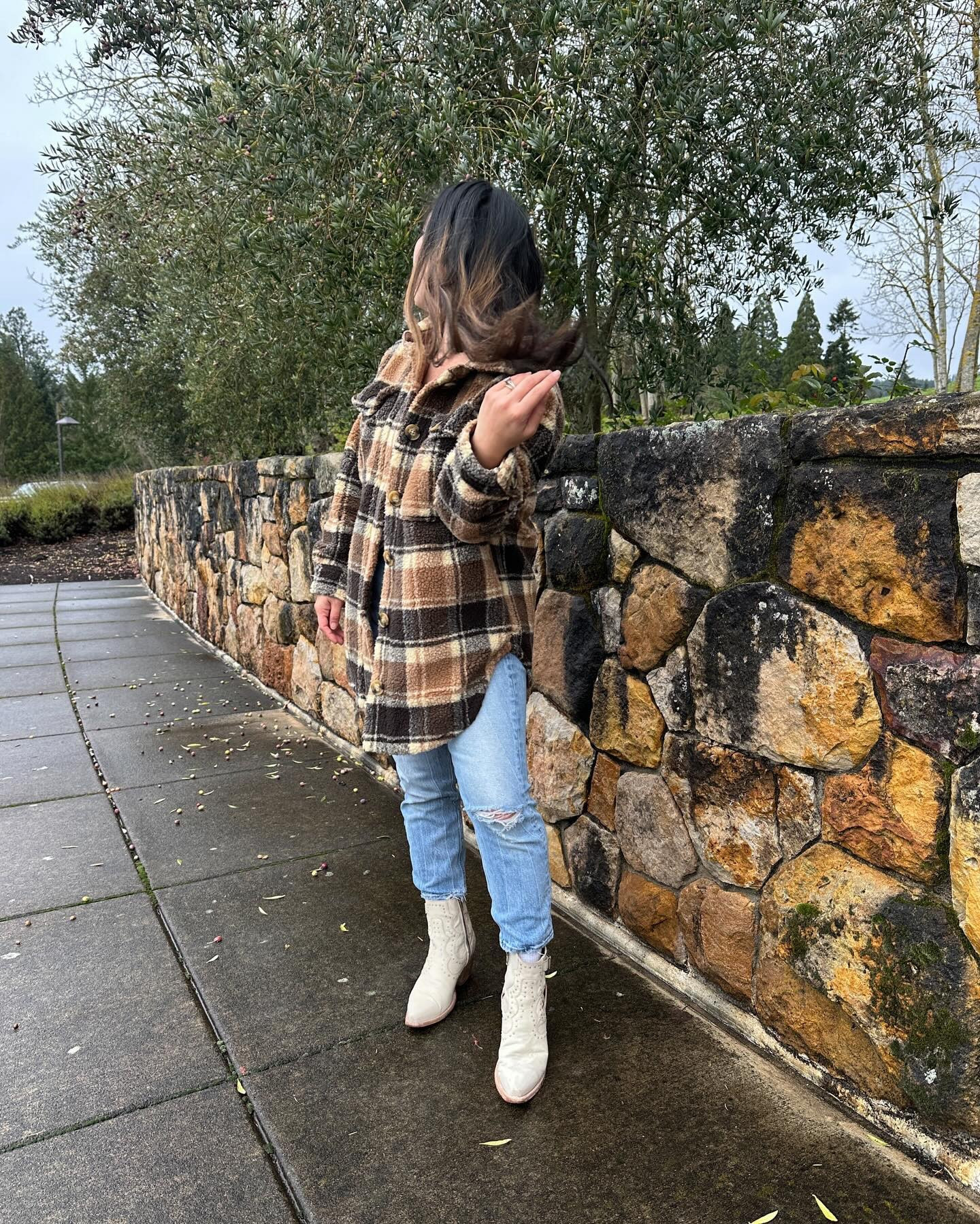 I usually don’t wear coats because I run hot always seem to be sweating 🫣🥴 (especially chasing after two littles) but this sherpa jacket is so great for the colder weather sweeping thru lately. I love how thick it is, and has a perfect oversized look. Made of a textured mock shearling with a plaid pattern throughout. Comfortable, cozy, great quality, lined on the inside and has pockets. on sale now :) 50% off sitewide just thru today Monday 12/11. I just checked and sizes are still available! Shop on my @shop.ltk https://liketk.it/4qnlt

- - - - - - - 
#buffalojeans #wearedenim #buffalodavidbitton #ltkgiftguide #momsofinstagram #momlife #postpartum #giftideas #momstyle #pnw