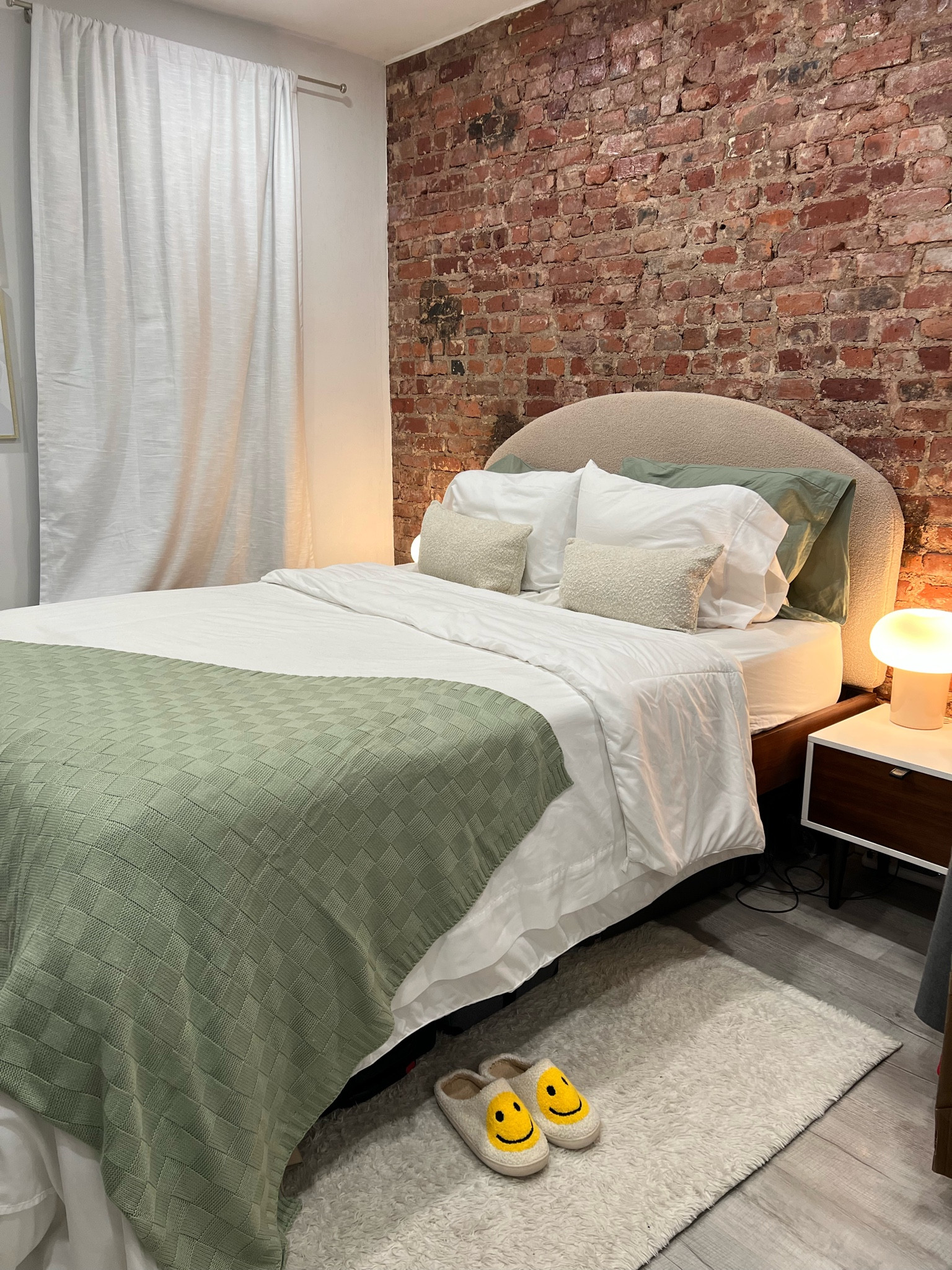 Bedroom decor inspo 

#LTKhome #LTKunder50 #LTKunder100