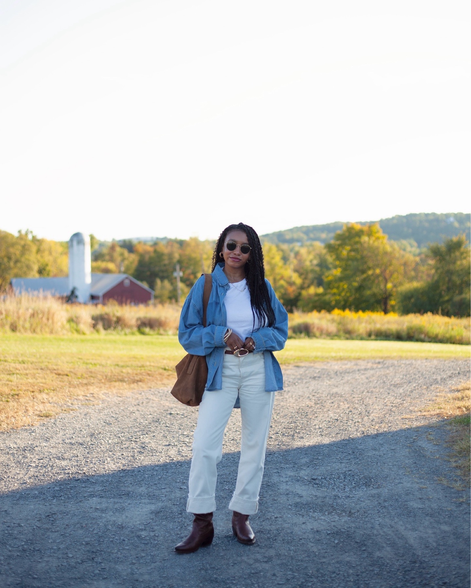 Shirt: size large
Tee: size medium
Levi’s: size 25 (true to size)


#LTKFindsUnder100 #LTKStyleTip #LTKFallSale