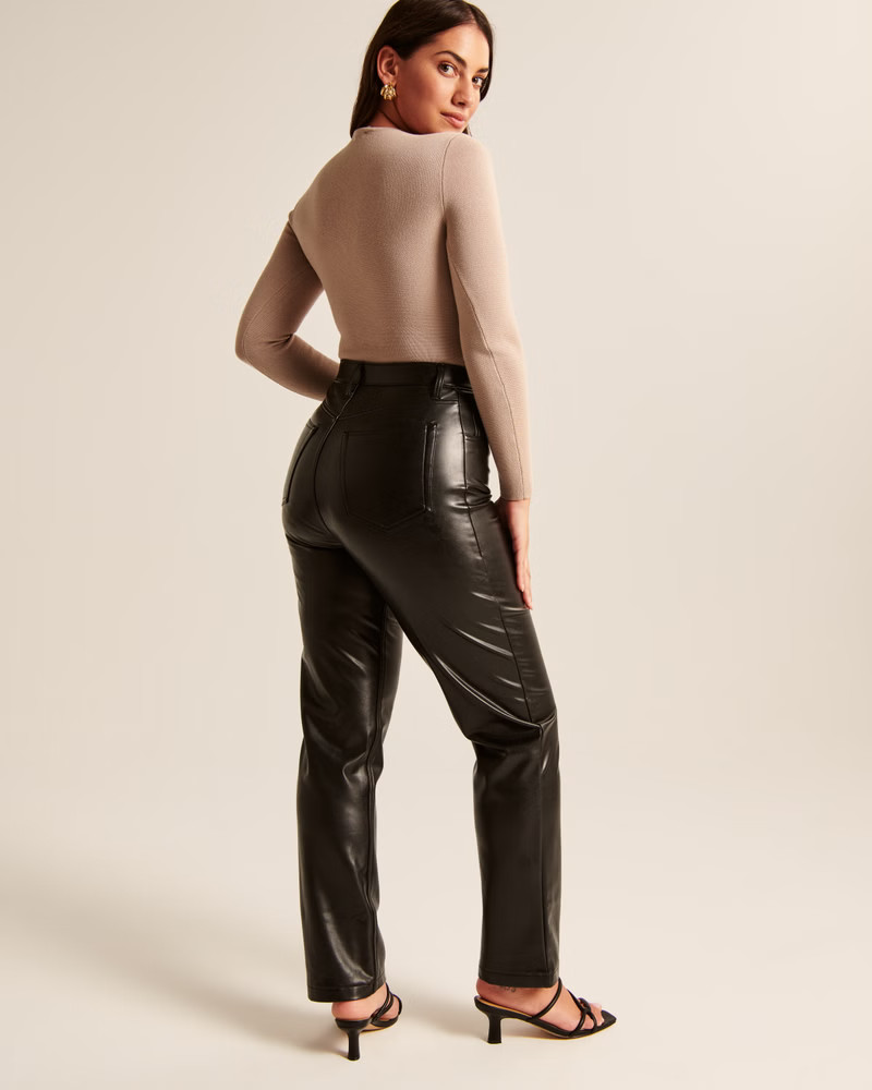 Curve Love Vegan Leather 90s Straight Pant | Abercrombie & Fitch (US)