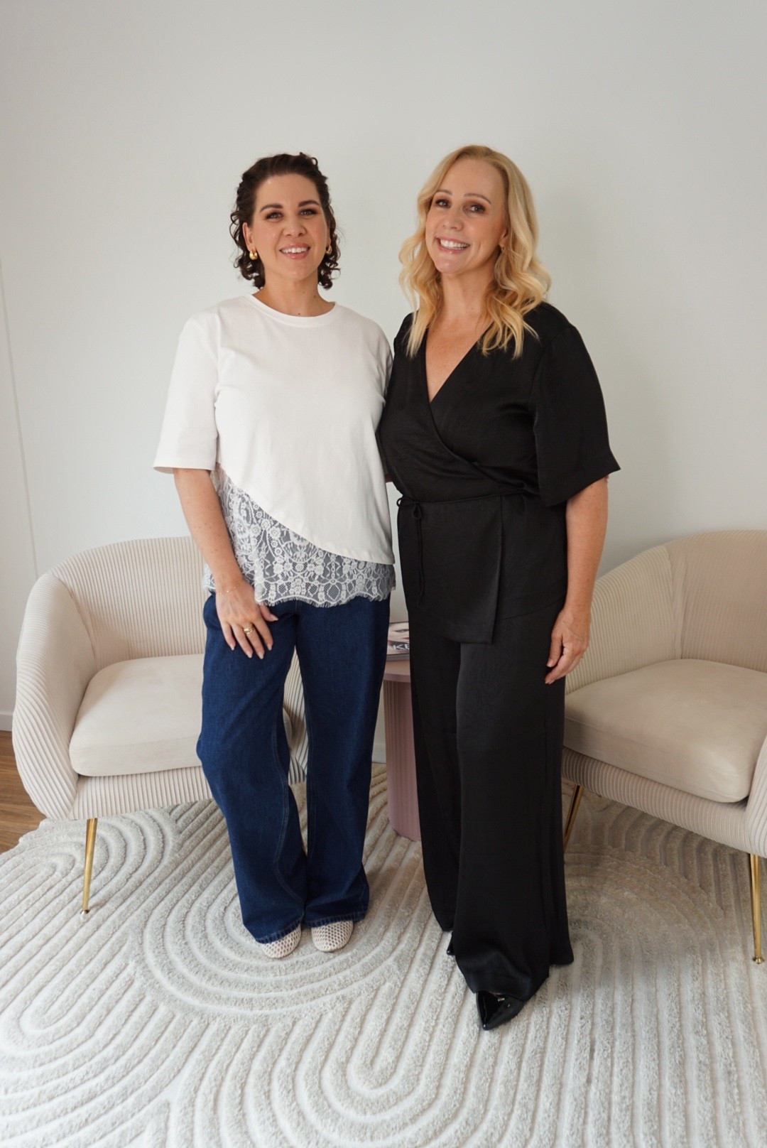 Wearing size 10/M shirt which is still relaxed, size 30 jeans and size 7/38 flats. 

Megan’s set is from Mattir 

#LTKaustralia #LTKjeans #LTKworkwear