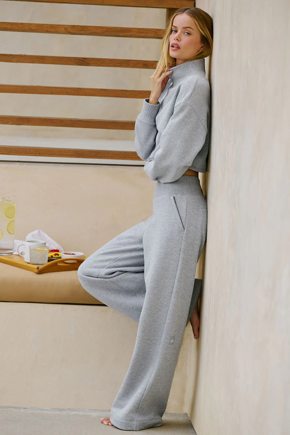 ALO | Serenity Wide Leg Sweatpant in Athletic Heather Grey, Size: Large | Alo Yoga (US)