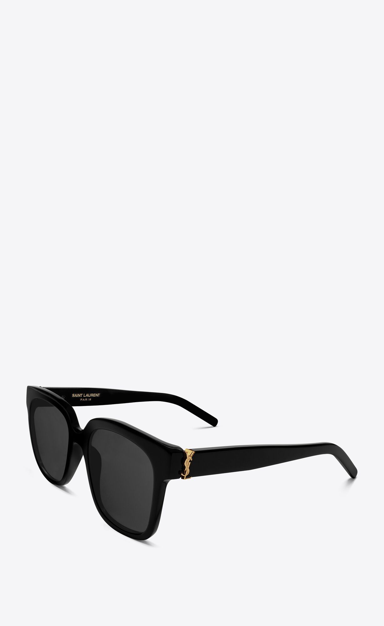 Sunglasses with thick frames featuring nylon lenses and acetate temples. | Saint Laurent Inc. (Global)