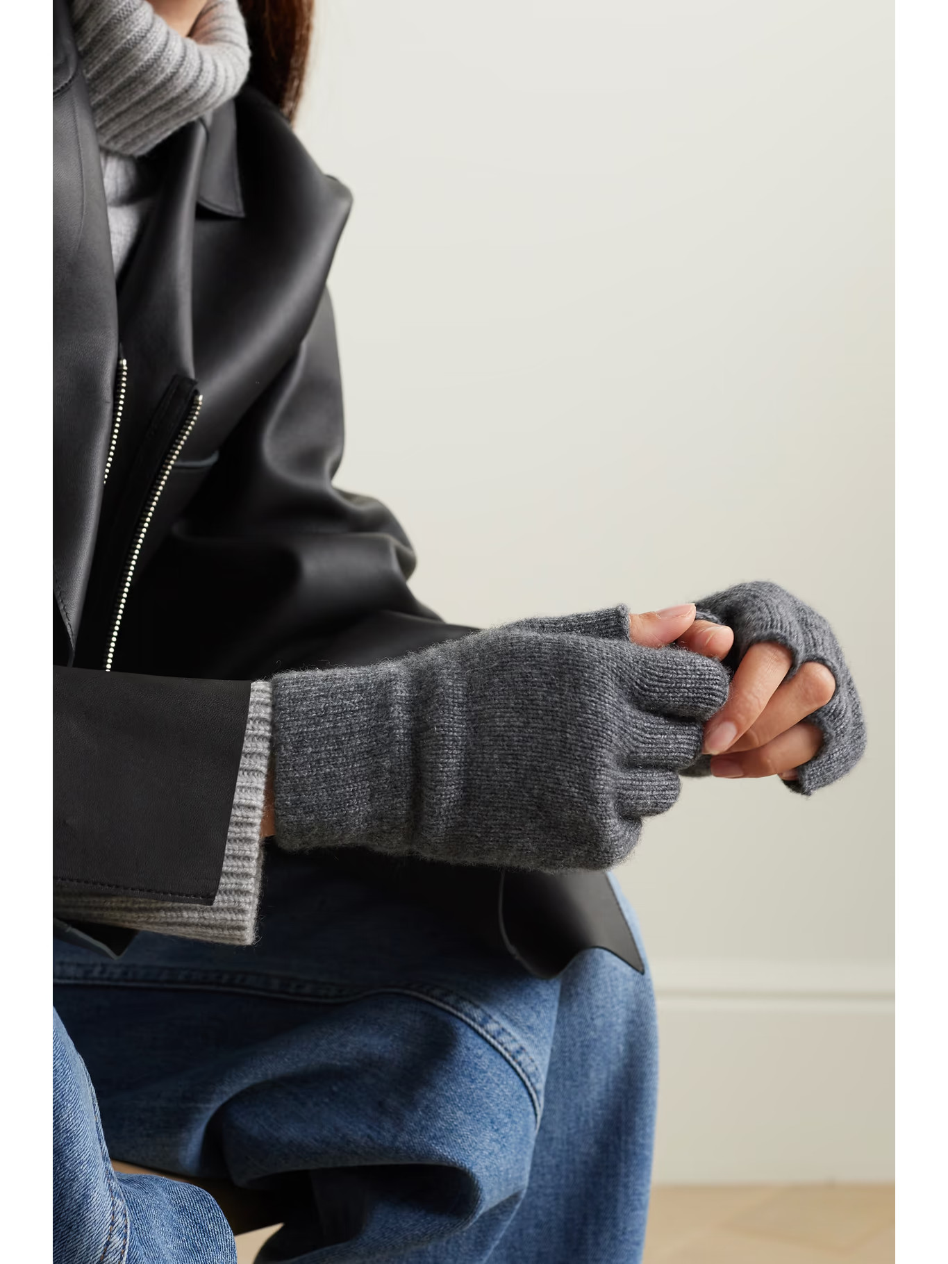 Cashmere fingerless gloves | NET-A-PORTER (US)