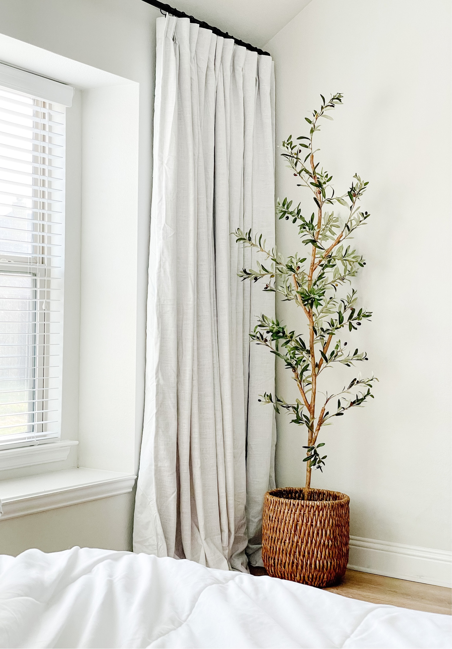 Amazon pleated drapes 


#LTKhome