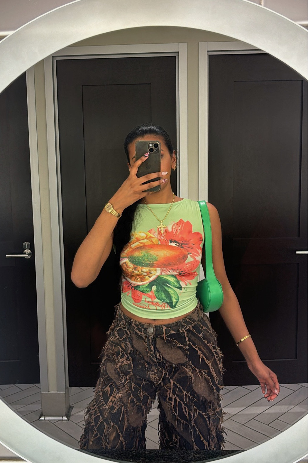 Holiday fit for summer in Toronto🌺🥭💚 

Bag is Charles and Keith but a different one but this is the same brand, so same colour way in a different style x 

Bag / jeans / crop top 

#LTKuk #LTKstyletip #LTKbag
