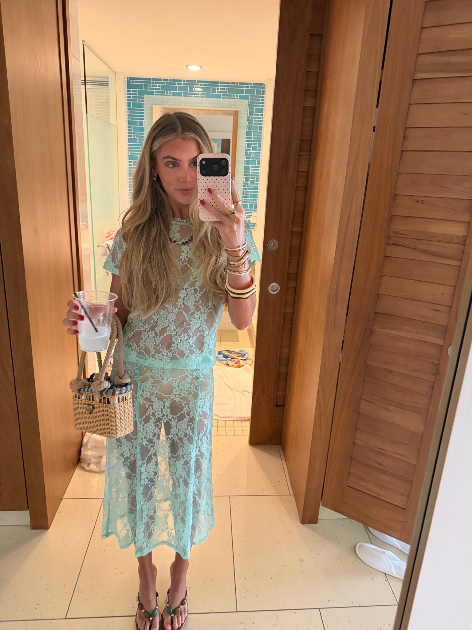 My outfit for the night in the Bahamas! @Shopbop @Vivrelle

#LTKootd #LTKTravel #LTKdayinmylife