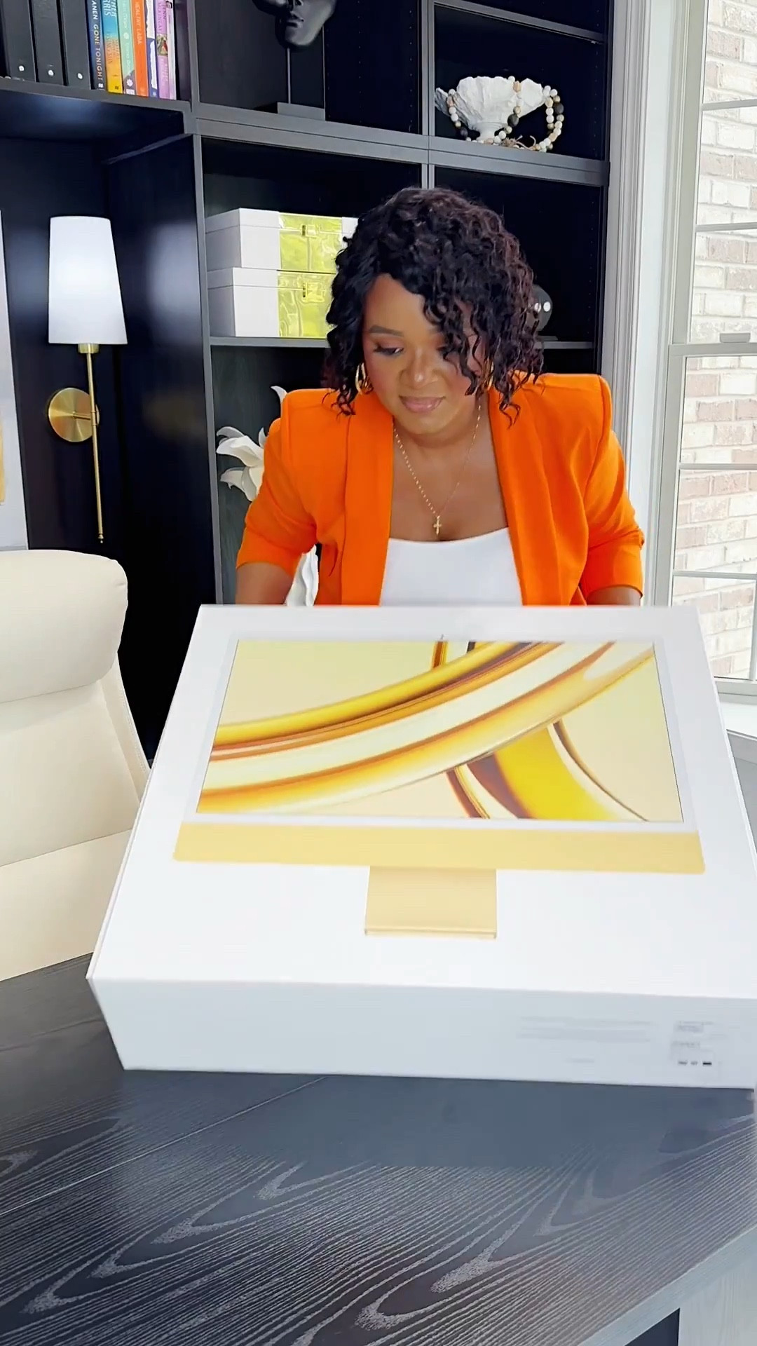 Our Home office is finally complete. I’m so in love with this beautiful iMac and the fact it’s gold is an icing on the cake 😍
I can't wait to share the space soon on here 🙌🙌🙌
Full video is now on my YouTube channel, go watch ❤️

#LTKItBag 

Comment SHOP below to receive a DM with the link to this post on my LTK ⬇ https://liketk.it/5gRQO #ltkhome #ltku

#LTKHome #LTKWorkwear #LTKSaleAlert