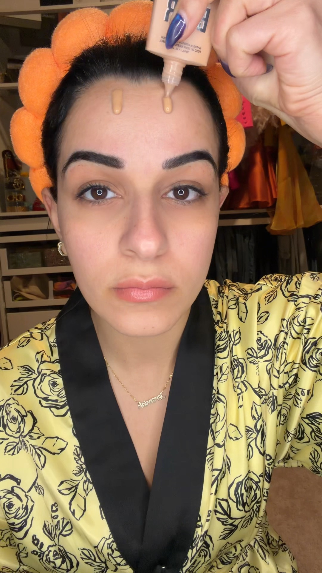 FIVE MINUTE MAKEUP ROUTINE 💄✨

Light base, bronzed cheeks, defined brows & a quick lip!


Shop all my exact products on my LTK
Save this for your no-fuss makeup days !!!

five minute makeup, everyday makeup routine, natural makeup look, quick makeup, mom makeup, glowy skin, minimal makeup routine

#LTKBeauty #LTKgrwm #LTKmomlife