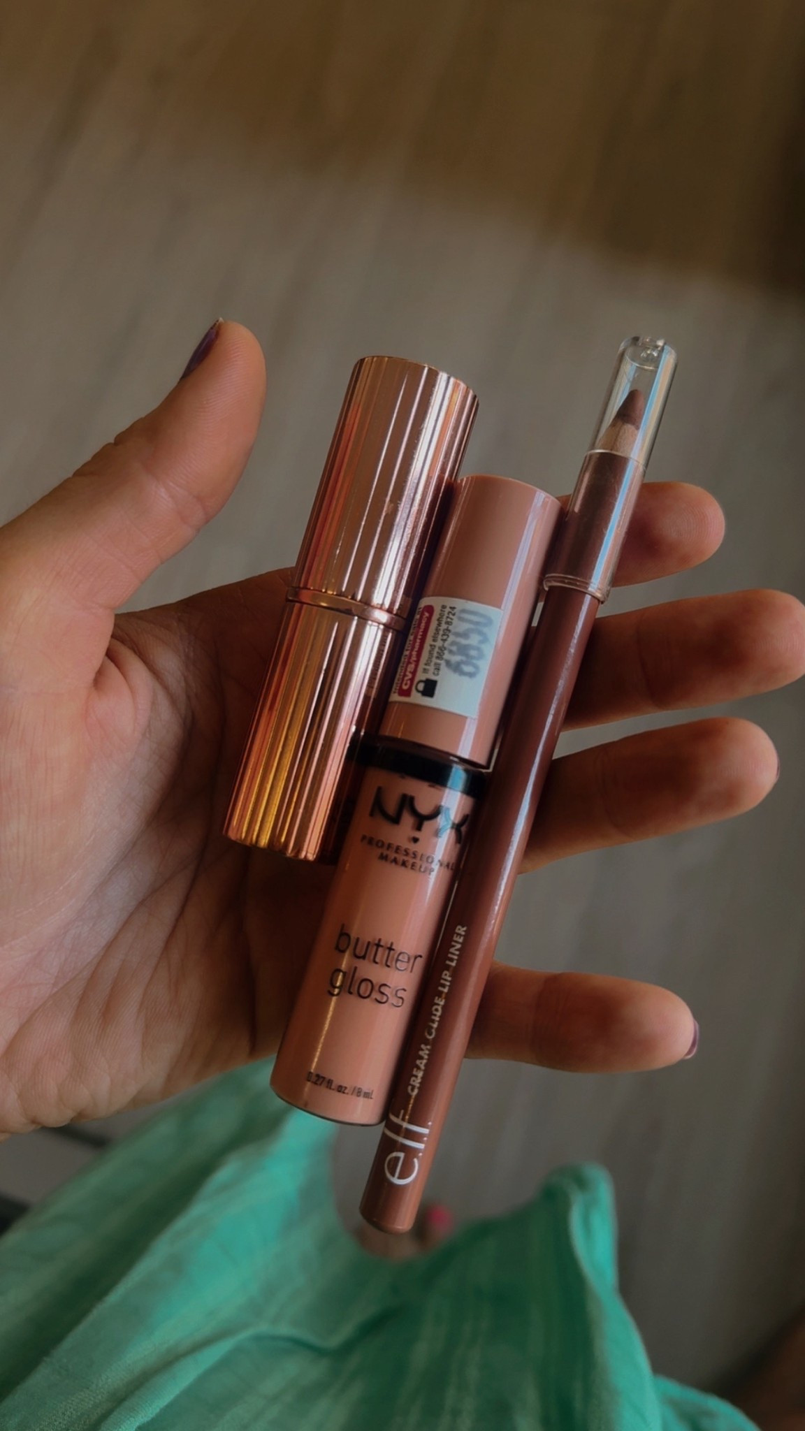 Recent lip combo everyone’s been asking me for!! 🩷💋
Charolette Tilbury “Pillow Talk Fair"
NYX butter gloss in “Fortune Cookie”
Elf lip liner in “baddest beige”
