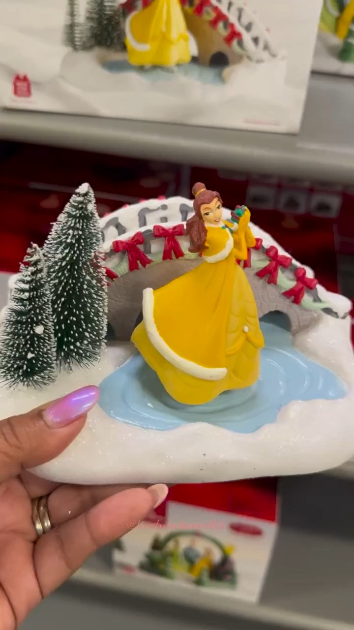 Have you seen the Disney Princess Christmas pieces @kohls ? They are hand painted and some are a little better than others but I love the Princess and the Frog one! #need

Comment “Girls” and I’ll send you a link!

#disney #christmas #disneyprincess #disneykohls #tiana #snowwhite #cinderella #ariel #belle #jasmine #princess #christmasdecor #christmasvillage #disneyblogger