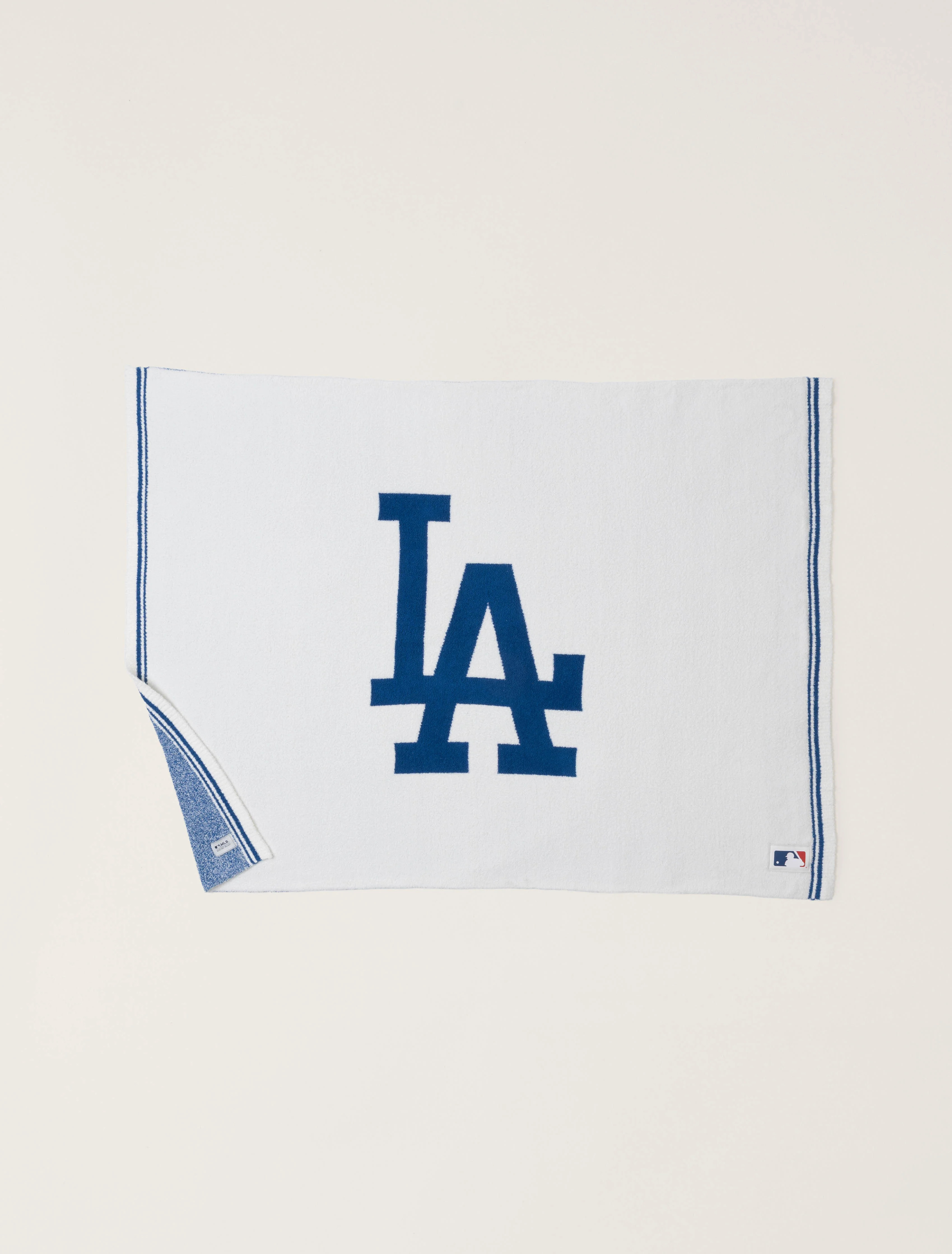 CozyChic® Los Angeles Dodgers™ Throw | Barefoot Dreams