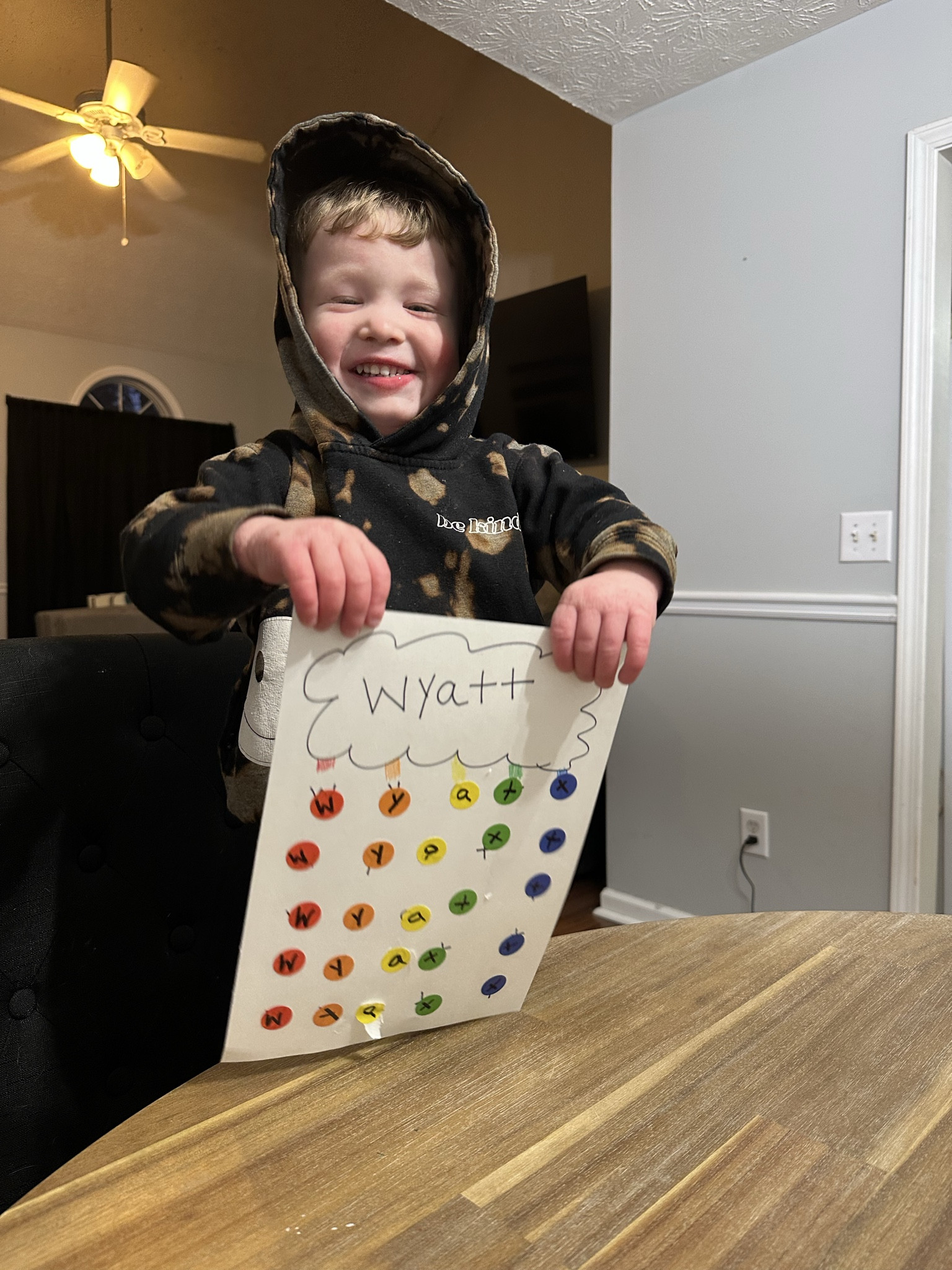March themed learning activity for Wyatt! 🌈 practicing our name! 

Toddler mom // toddler learning // Amazon find // toddler activities 