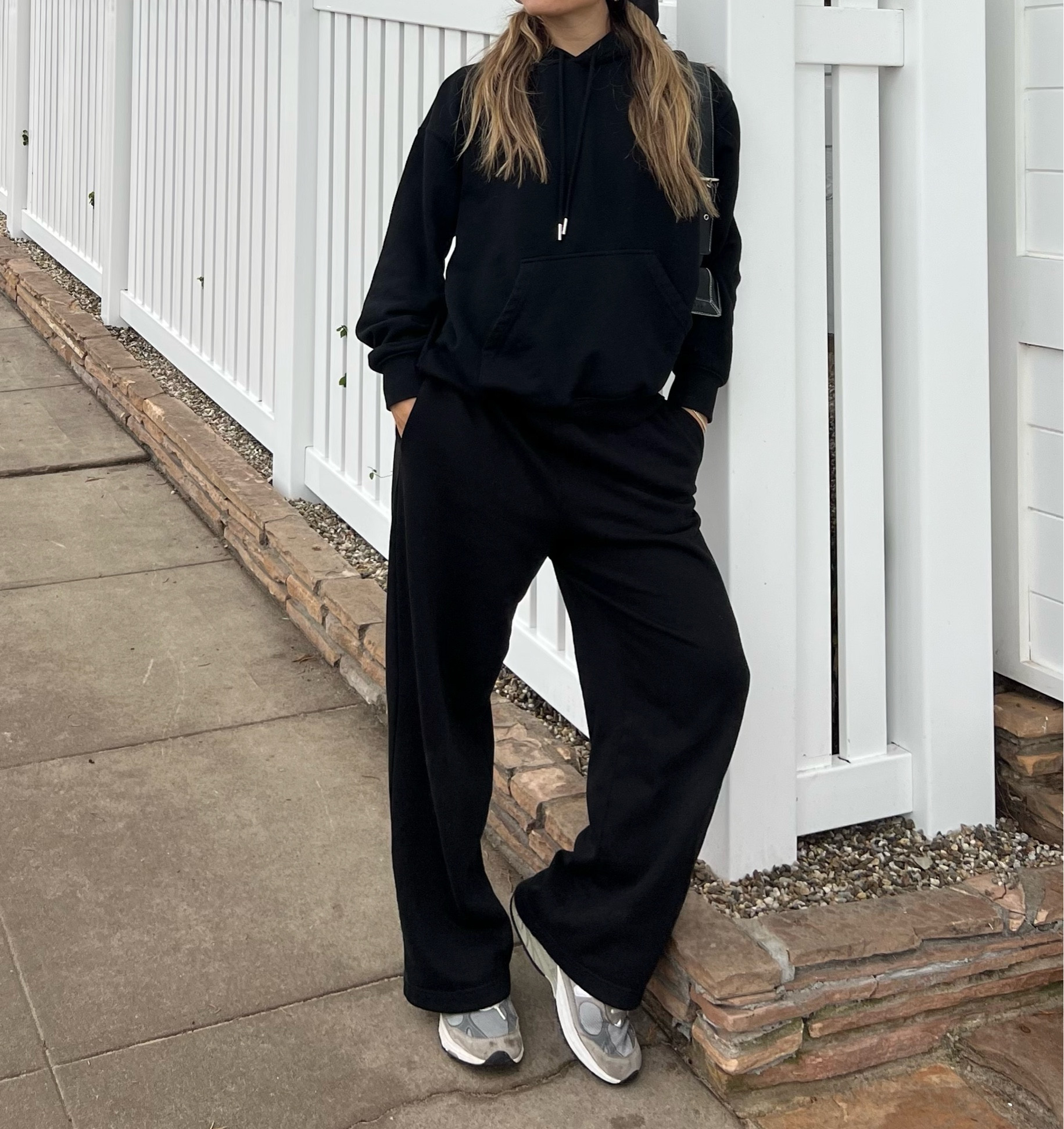 Wearing size small in pants & hoodie🤍