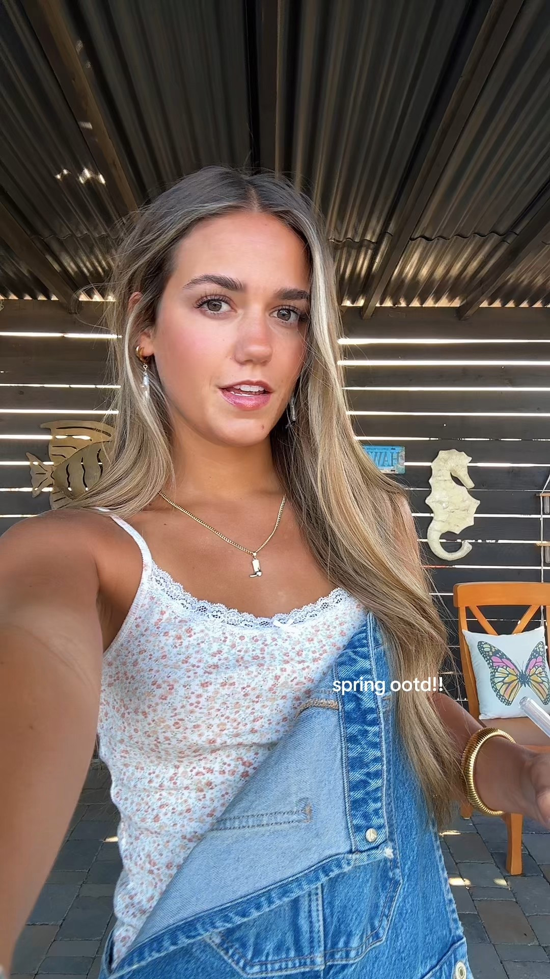 Overall spring outfit!! Wearing size 24 in overalls! 