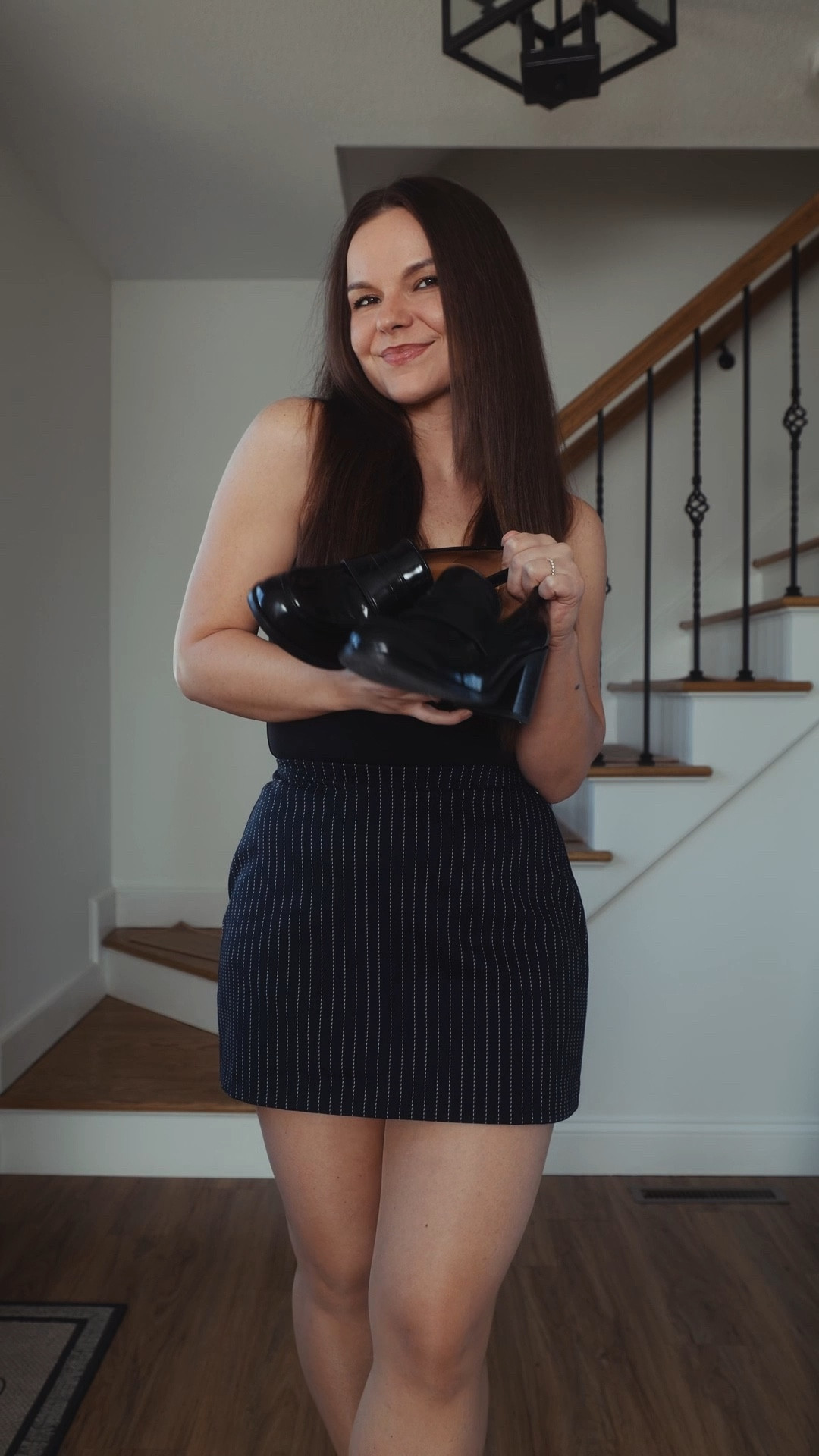 Shop thuradayboots.com
High heel penny/black
Every day tote/black 


#LTKgrwm #LTKootd #LTKdayinmylife