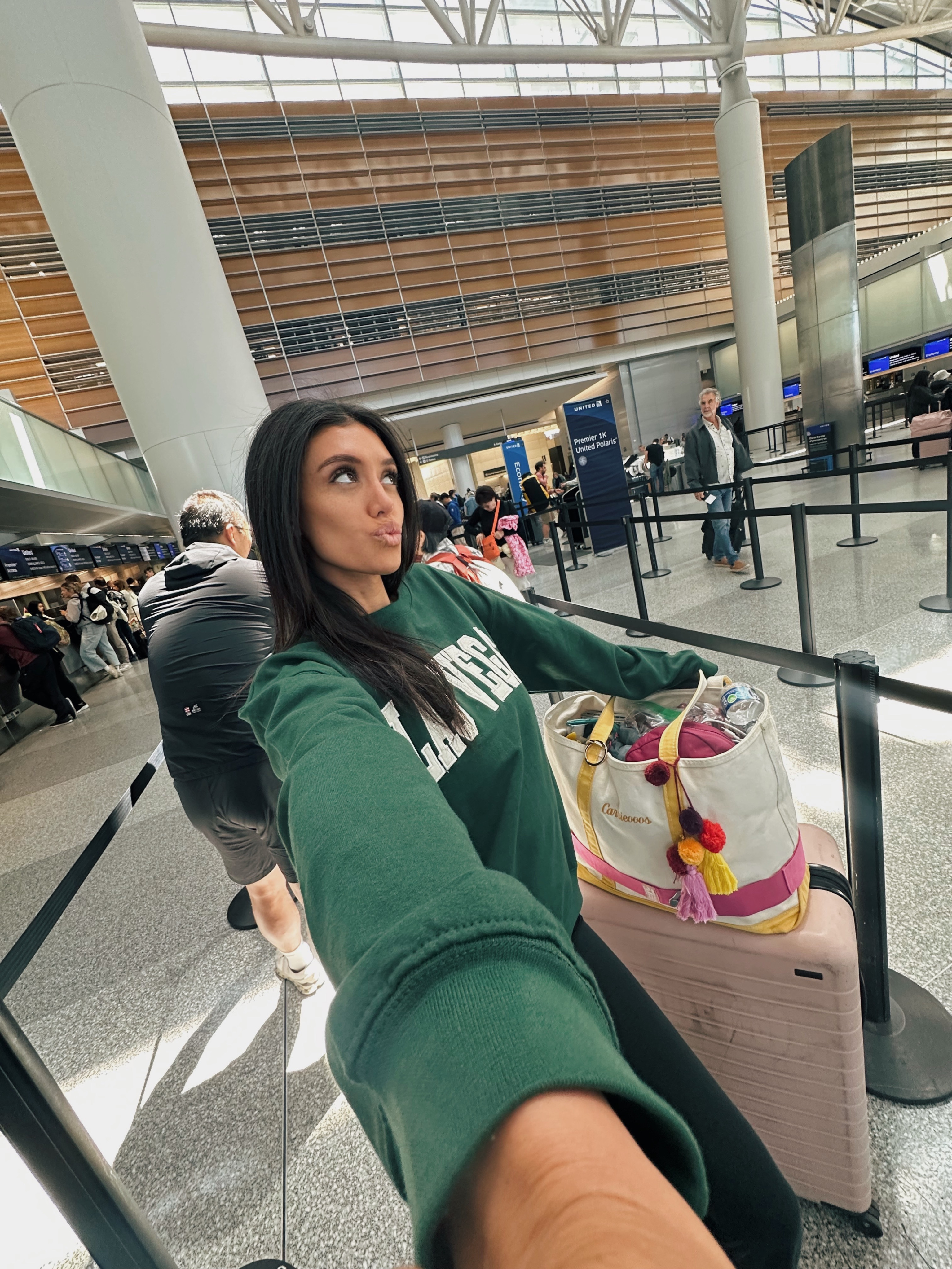 comfy travel outfit

airport outfits, travel outfits, Las Vegas sweatshirt, green crewneck sweatshirt, pink luggage, travel accessories, airplane accessories, vacation outfits, comfy outfits, athleisure, cozy clothes, travel set, travel tote, travel carry on 

 

#LTKU #LTKTravel #LTKItBag
