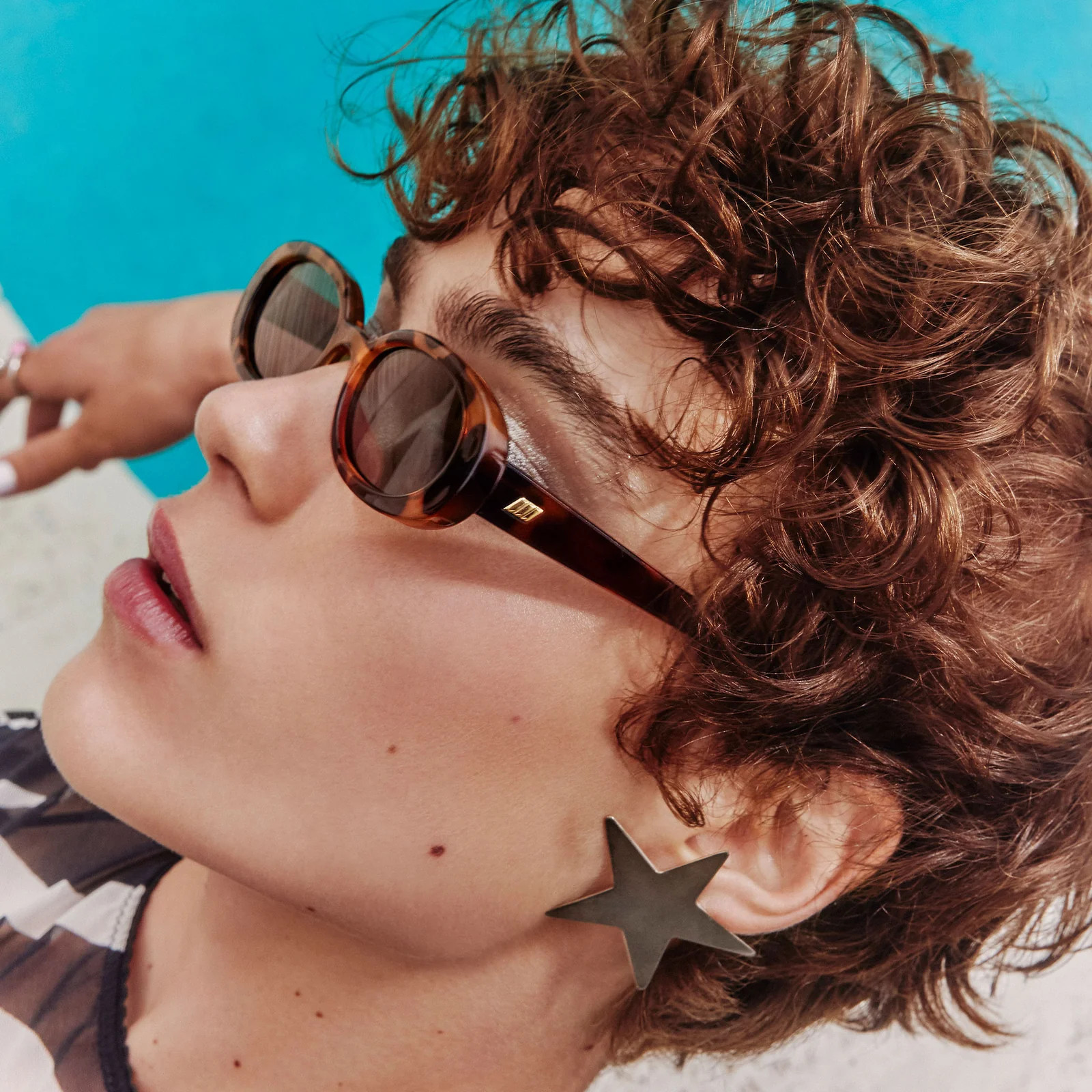 OUTTA LOVE | TORT
              



Rated 4.9 out of 5







608 Reviews
Based on 608 reviews

C... | Le Specs (US)